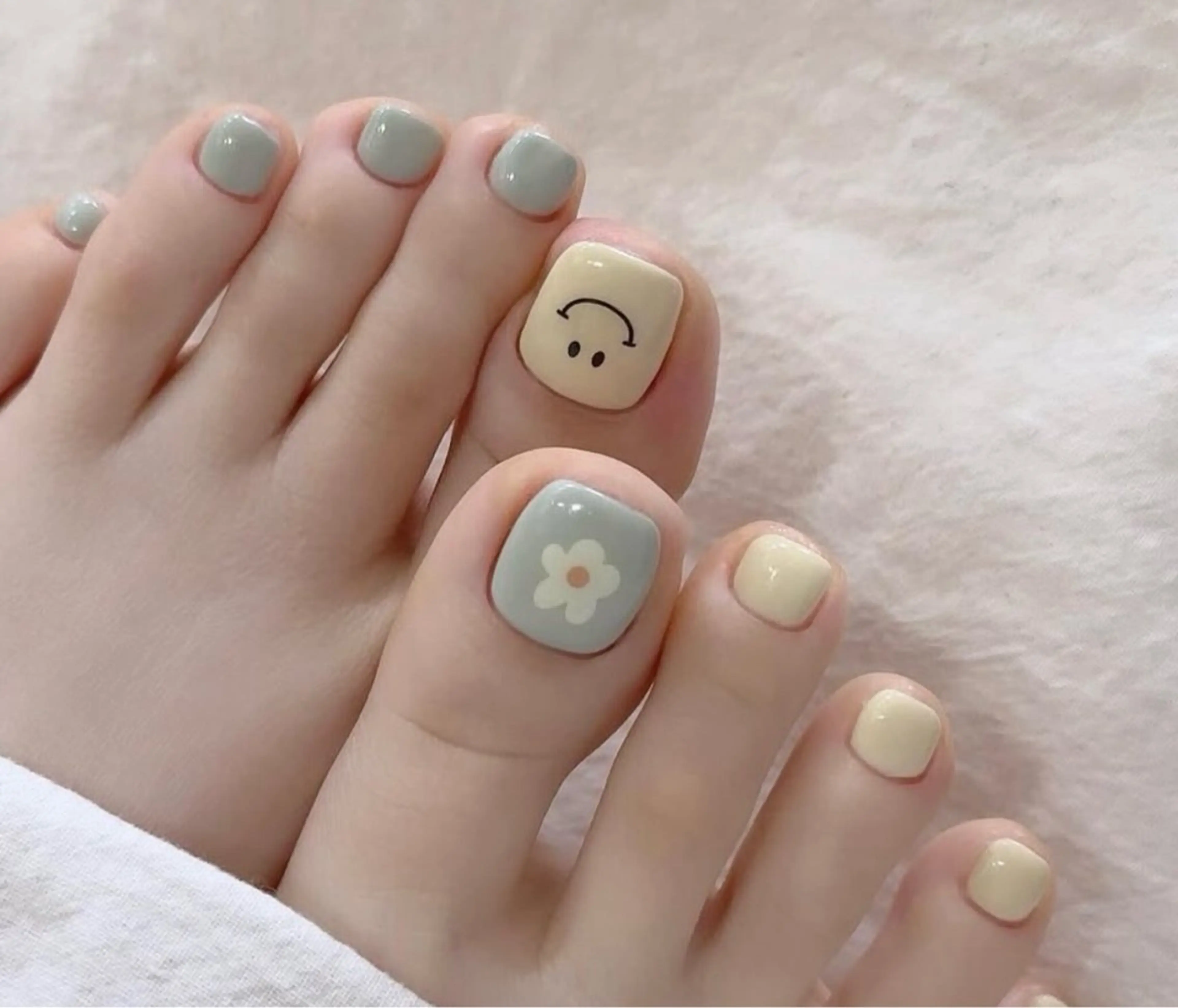 ネイル フットネイル 🎀Lilla💎 Nail Salonのネイルデザイン