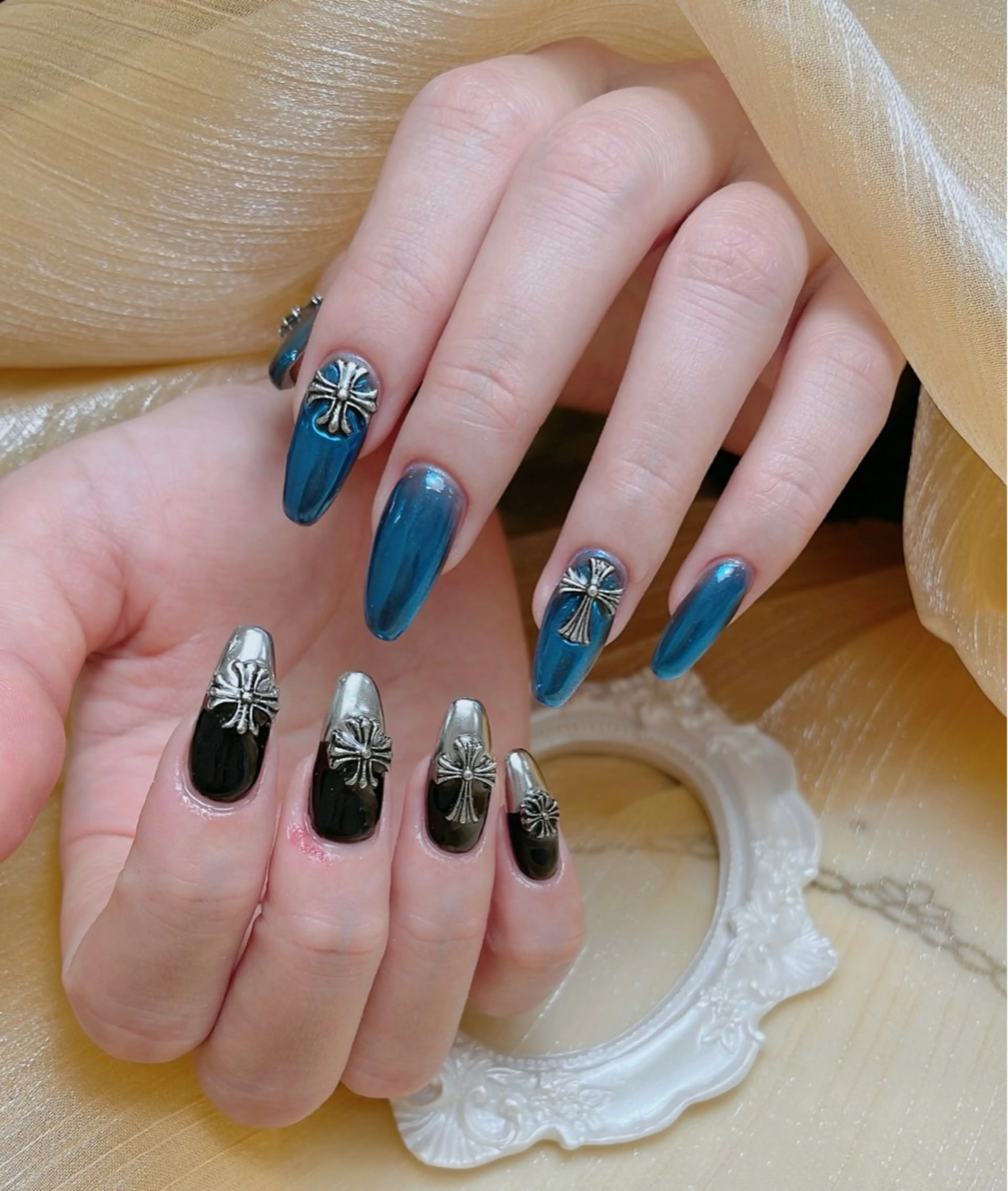 ネイル Miouミオン ネイルサロンのネイルデザイン