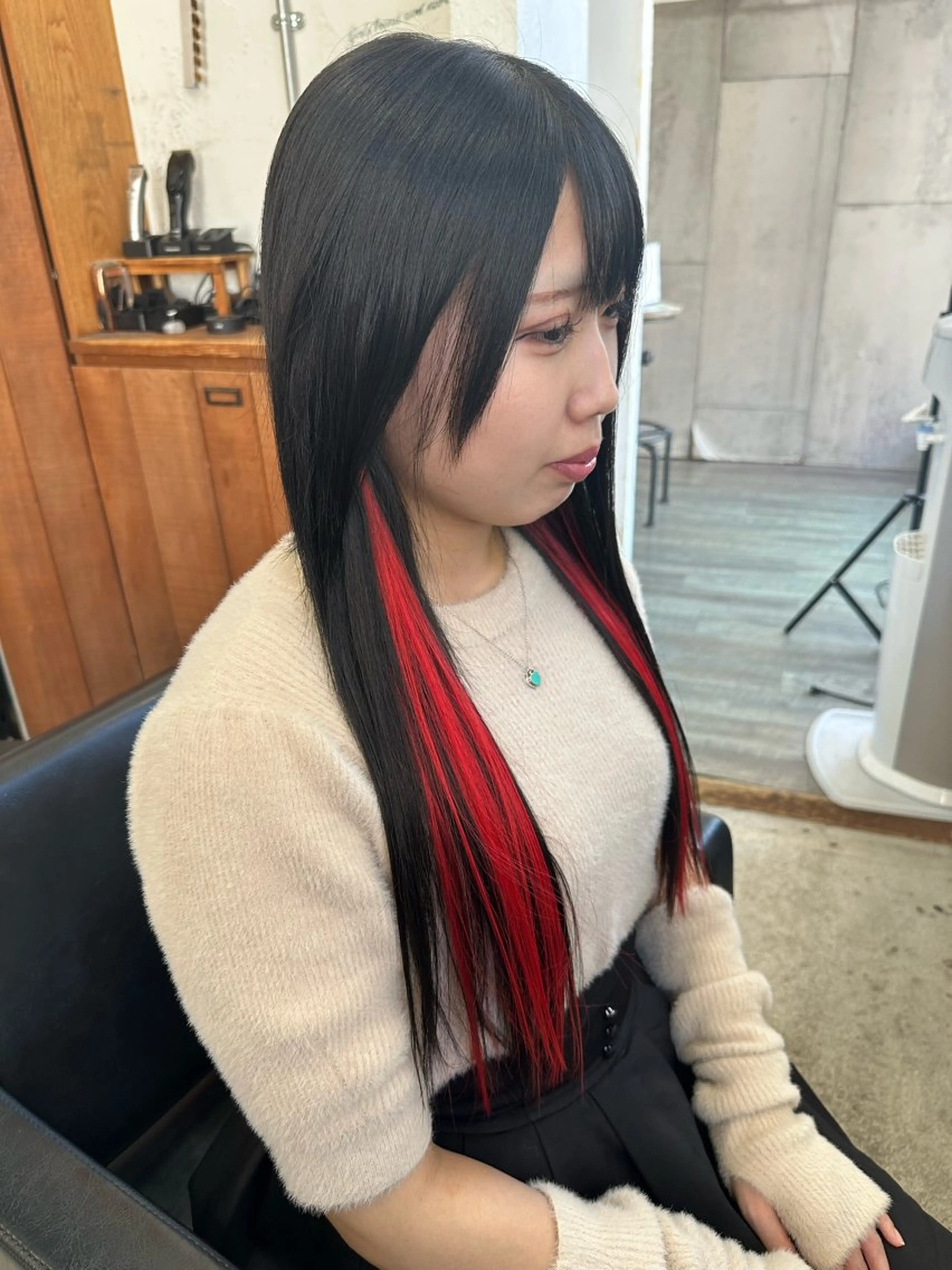 ロング カラー エクステ 大内 志穂のヘアスタイル