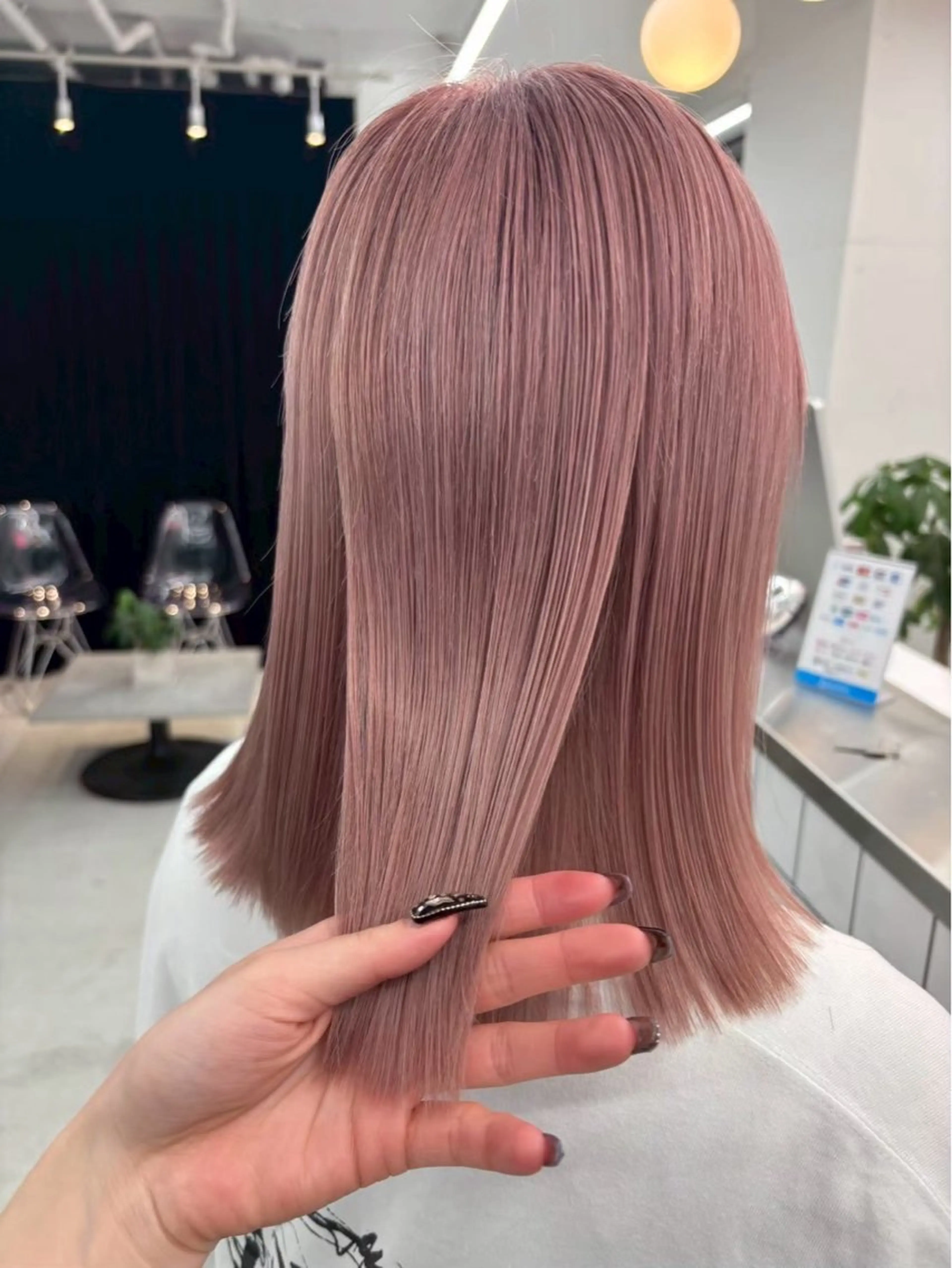 ミディアム カラー ベージュカラー ブリーチ 透明感カラー デザインカラー ダブルカラー 🫧‪Ameri🫧 JILLSTUDIOのヘアスタイル