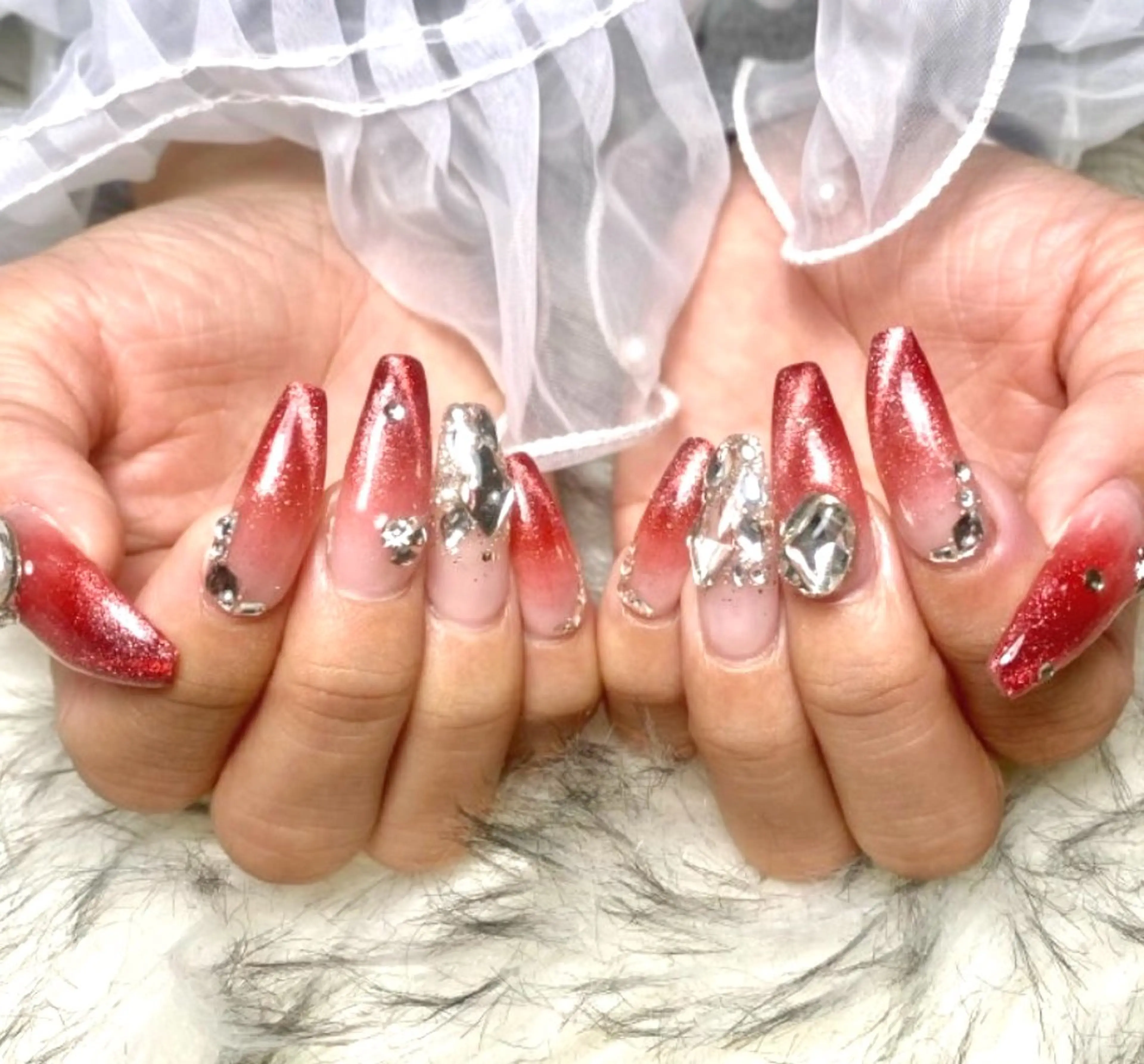 ネイル ジェルネイル 韓国ネイル ロングネイル マグネットネイル ミラーネイル ハンドネイル Roi〈ロワ〉 Reikaのネイルデザイン