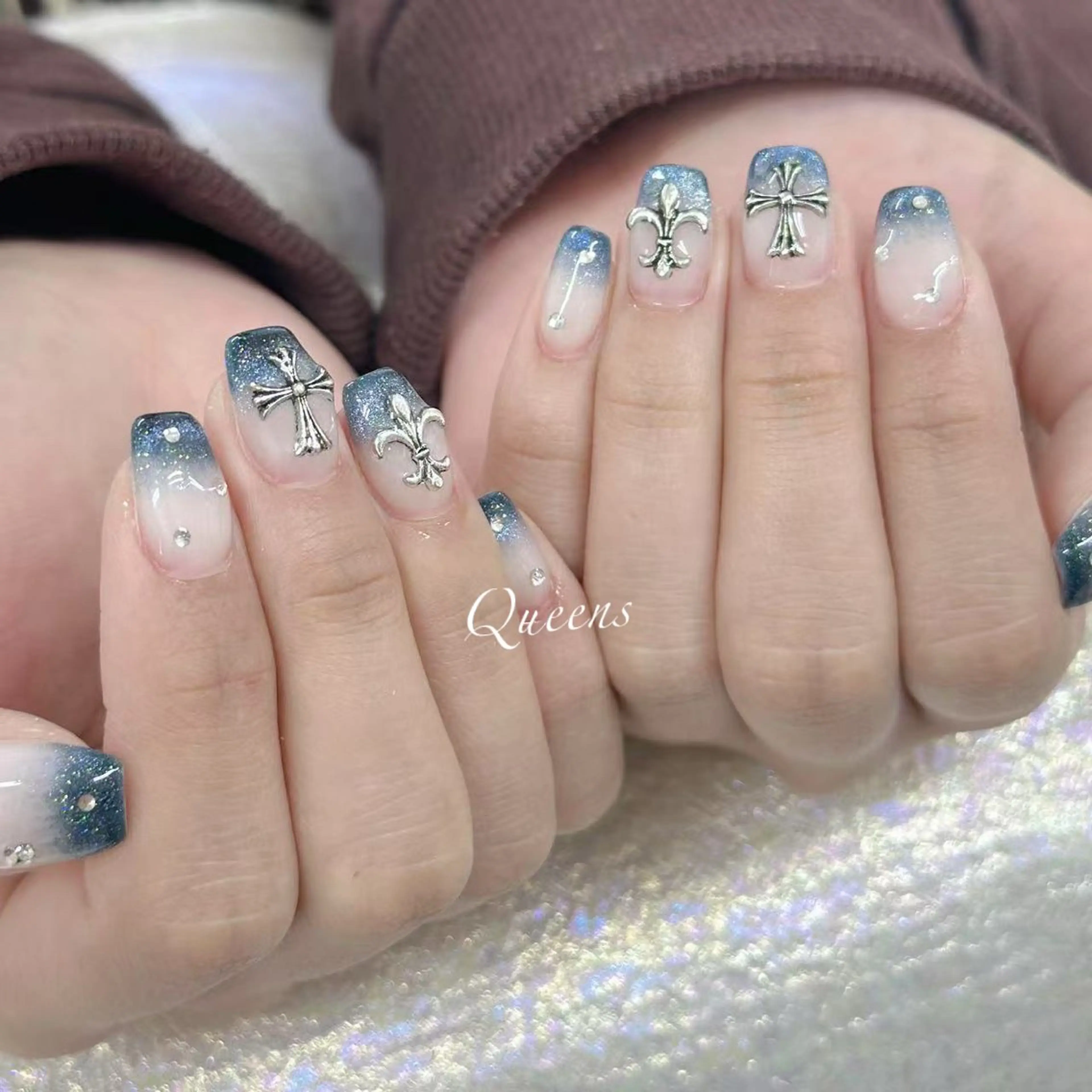 ネイル ハンドネイル Queens マオのネイルデザイン