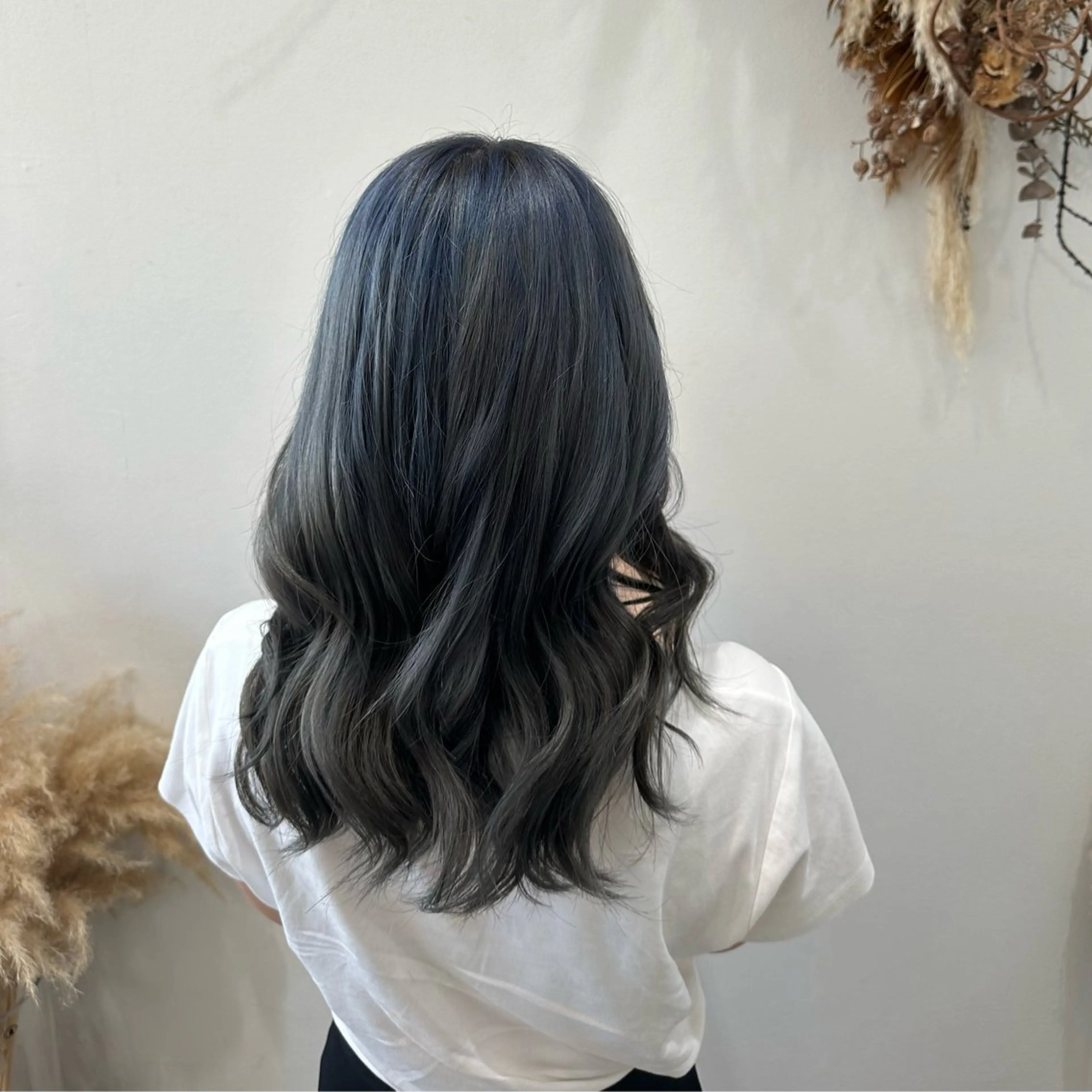 カラー ブルーカラー ハイトーンカラー MIRUKA/ 暖色カラー/ベージュのヘアスタイル