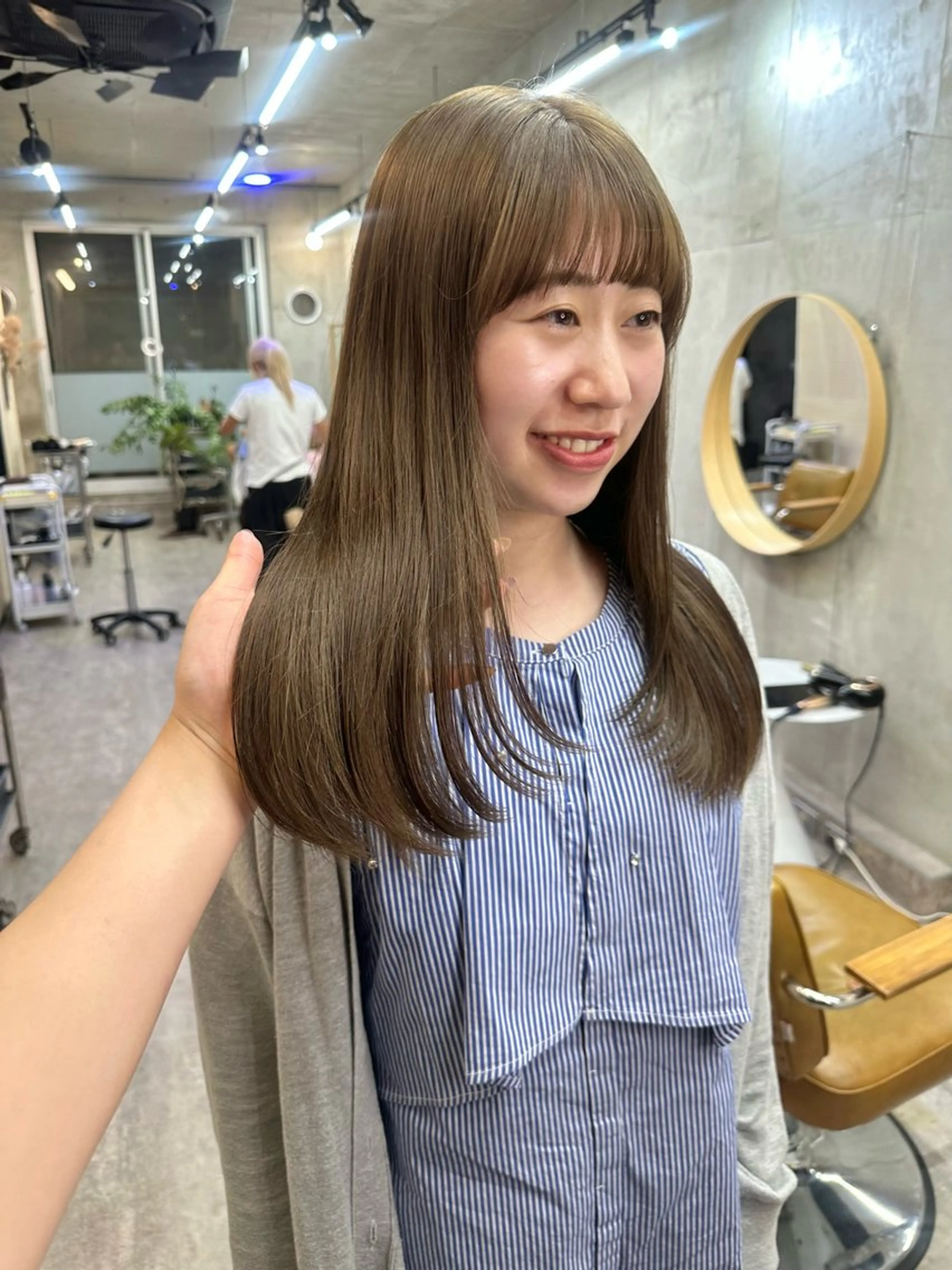 ロング カラー ベージュカラー レイヤーカット カット ヘアカラー トリートメント カットモデル募集中 ／HARUKA🎀のヘアスタイル