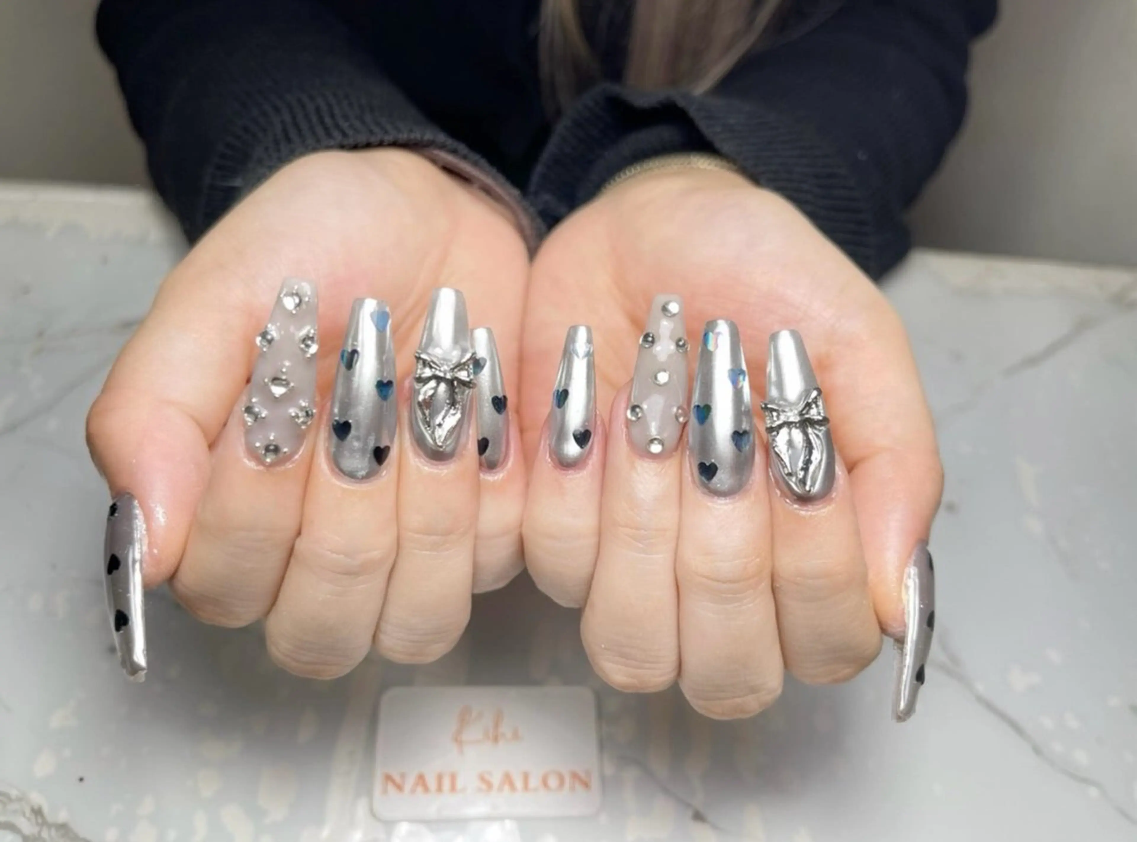 ネイル チークネイル フレンチネイル ジェルネイル グラデーション 韓国ネイル ハンドネイル 清水 ユナのネイルデザイン