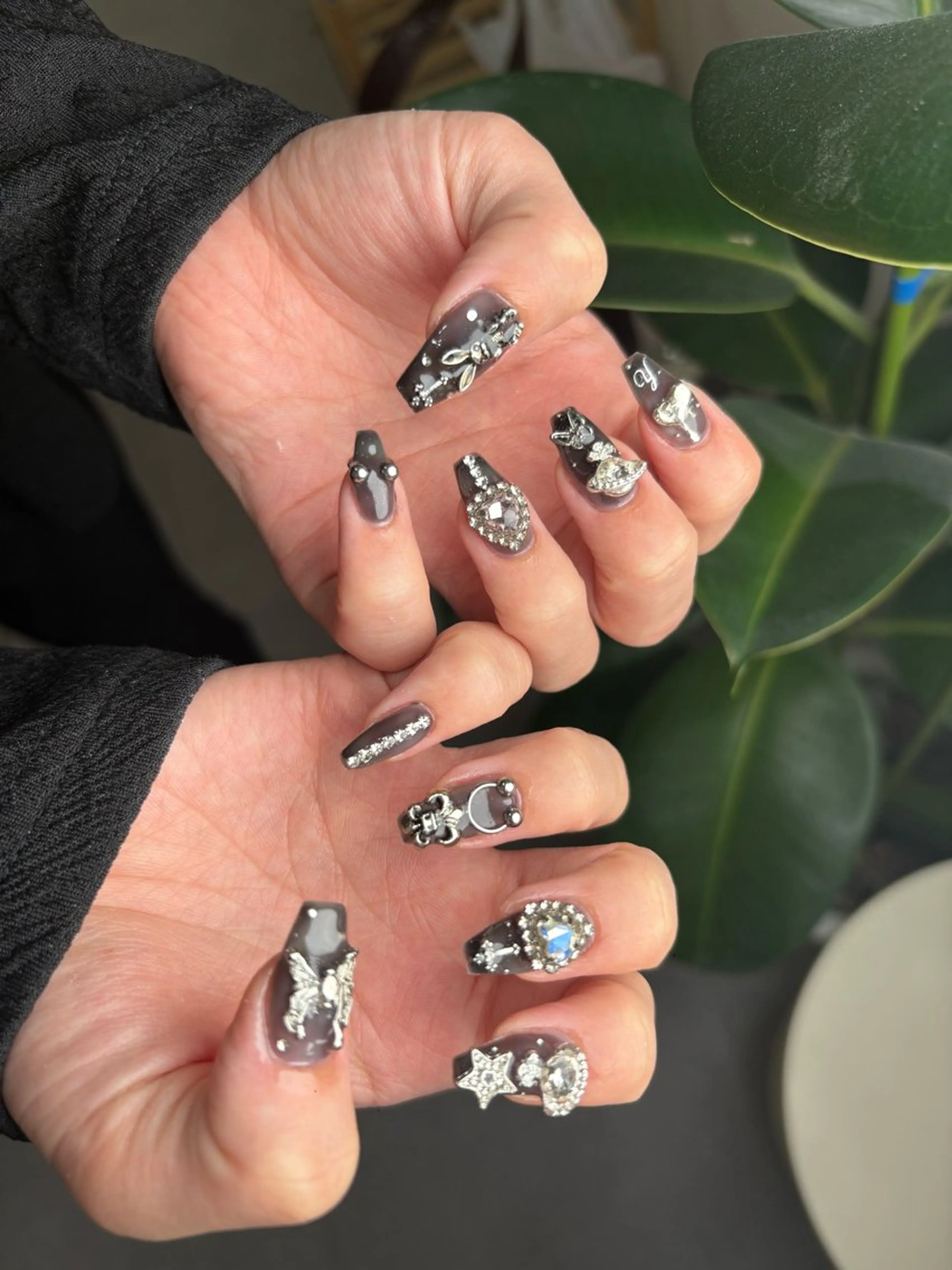 ネイル ハンドネイル ハンドケア 🍭凛nail 🍬のネイルデザイン