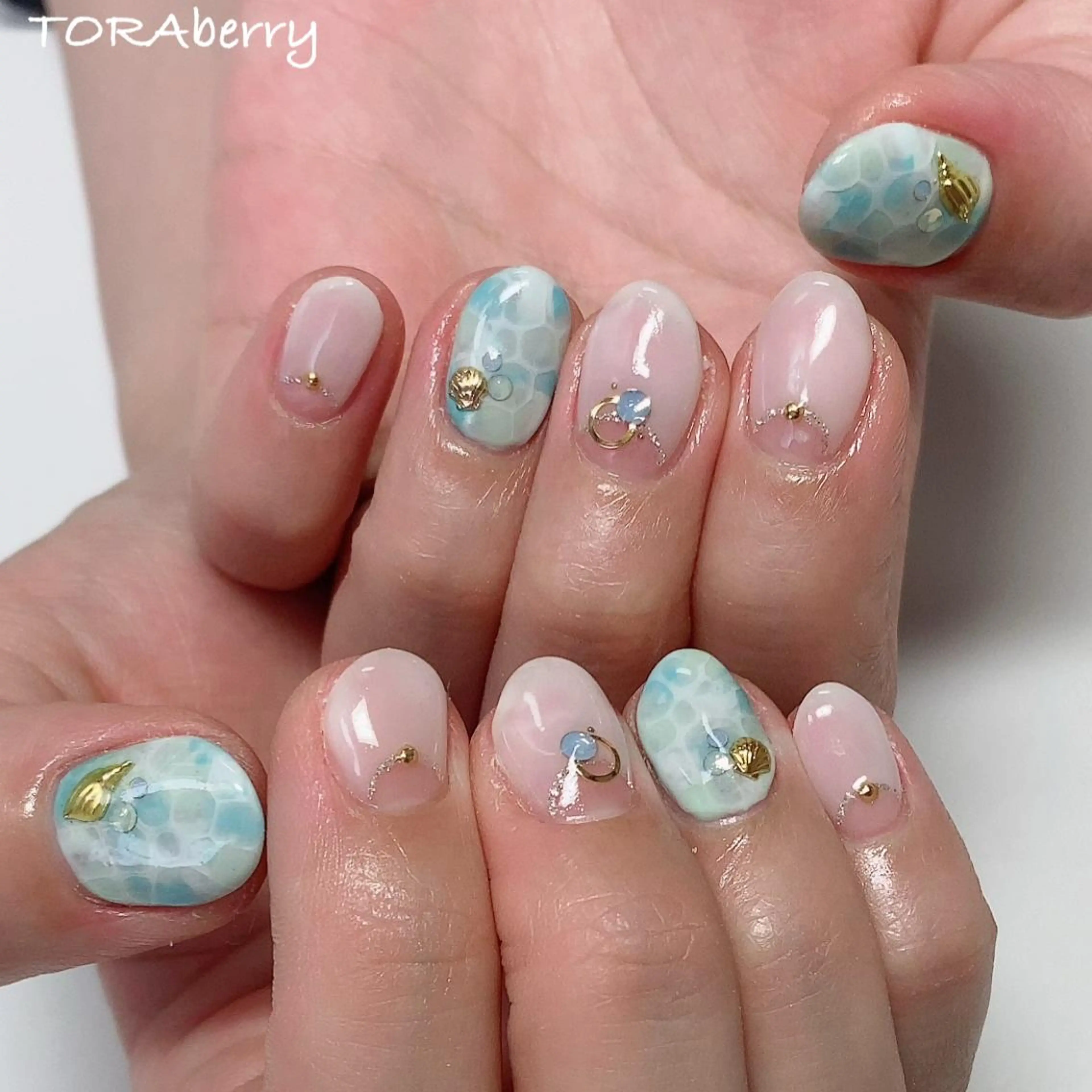 ネイル ネイリスト なつみのネイルデザイン