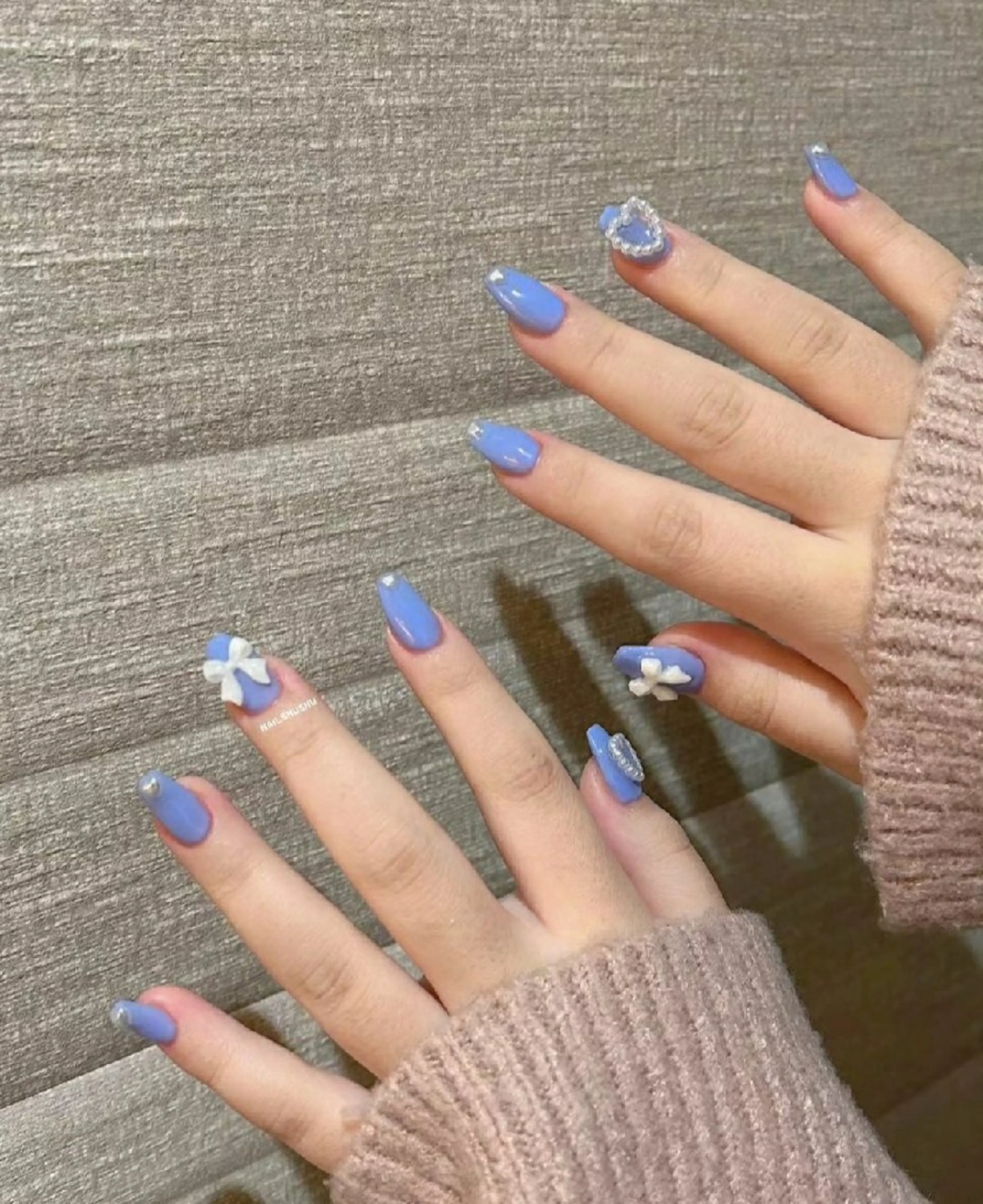 ネイル 持ち込み ニュアンスネイル ワンカラーネイル シンプルネイル 春ネイル ハンドネイル 3dパーツ/流行り 👧shushu❤️のネイルデザイン