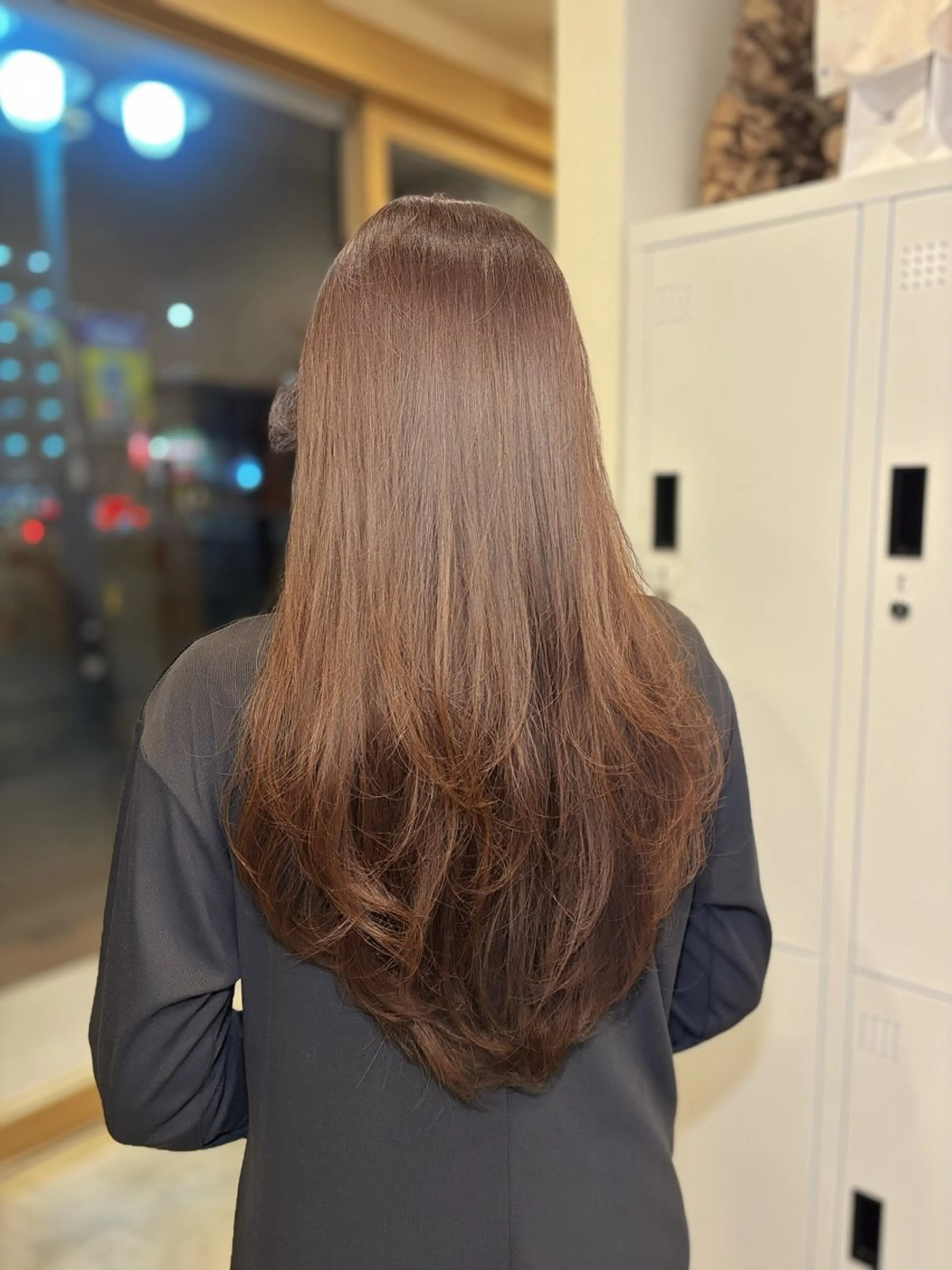 ロング カラー アッシュ ベージュカラー 透明感カラー レイヤーカット ロング カット ヘアカラー 藤原仁美/レイヤー /透明感カラーのヘアスタイル