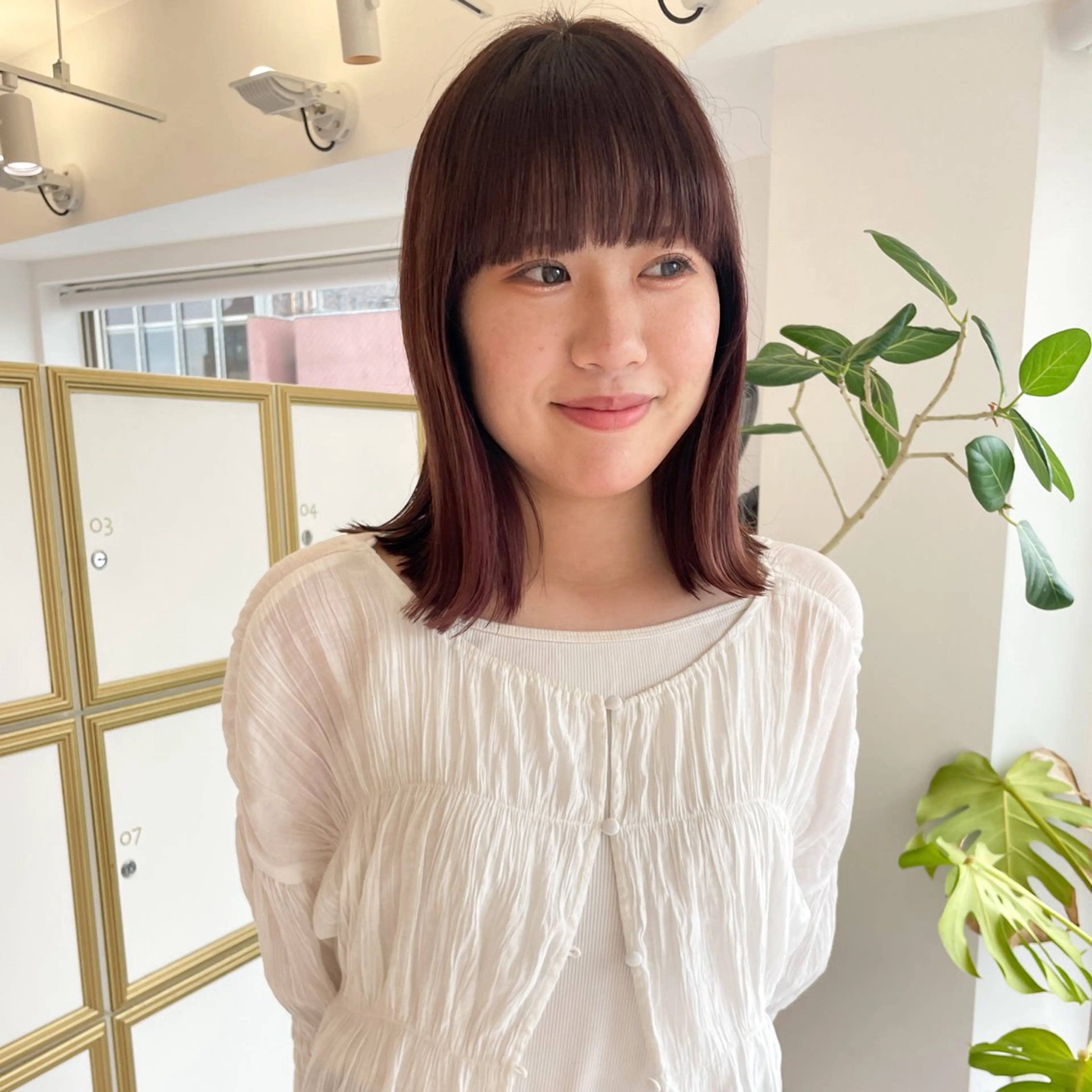 ミディアム カラー ブラウンカラー ピンクカラー ピンクブラウン ボブ ワイドバング カット ヘアカラー 似合わせヘア🤍 面田法子のヘアスタイル