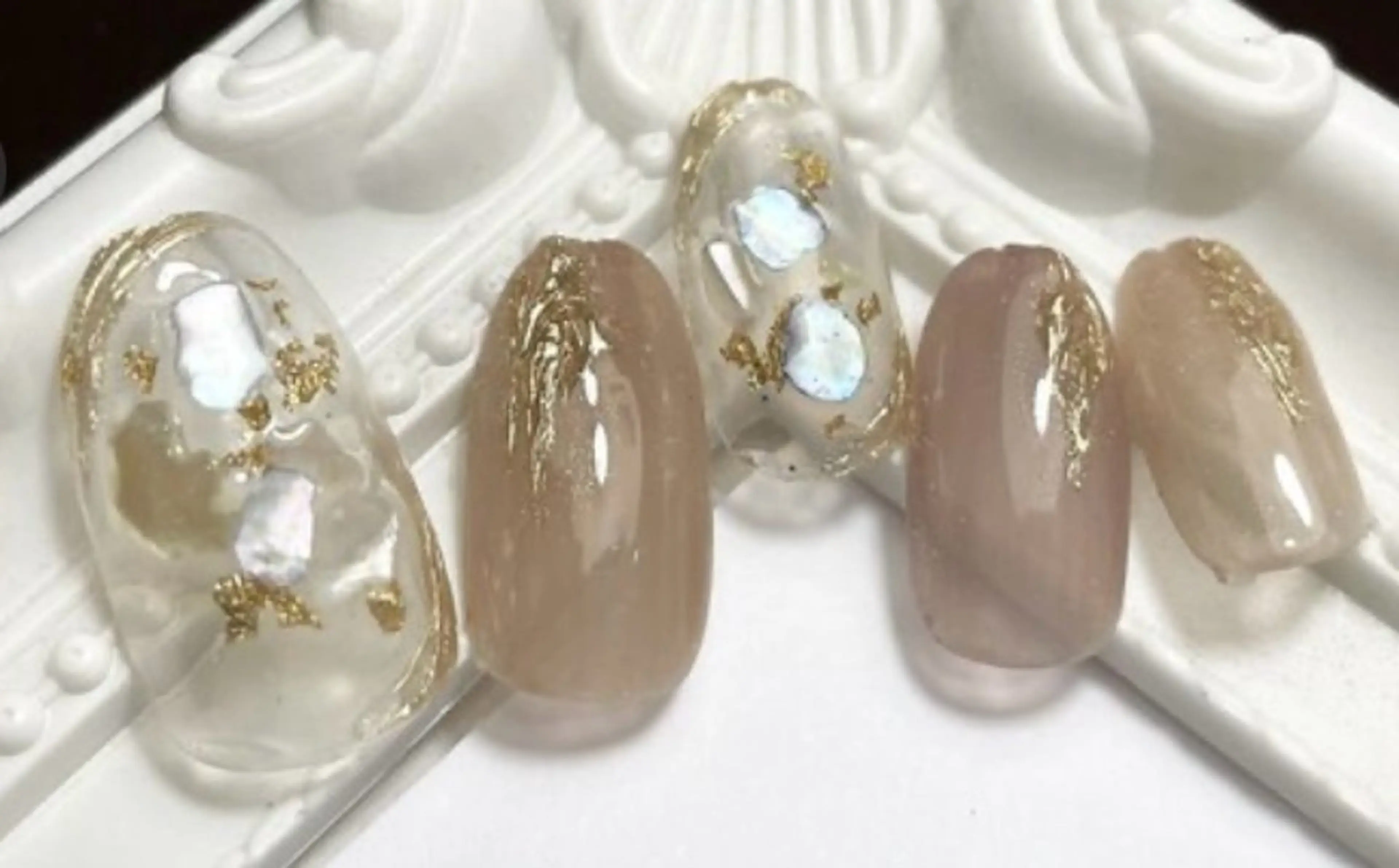 ネイル Nest 岩崎のネイルデザイン