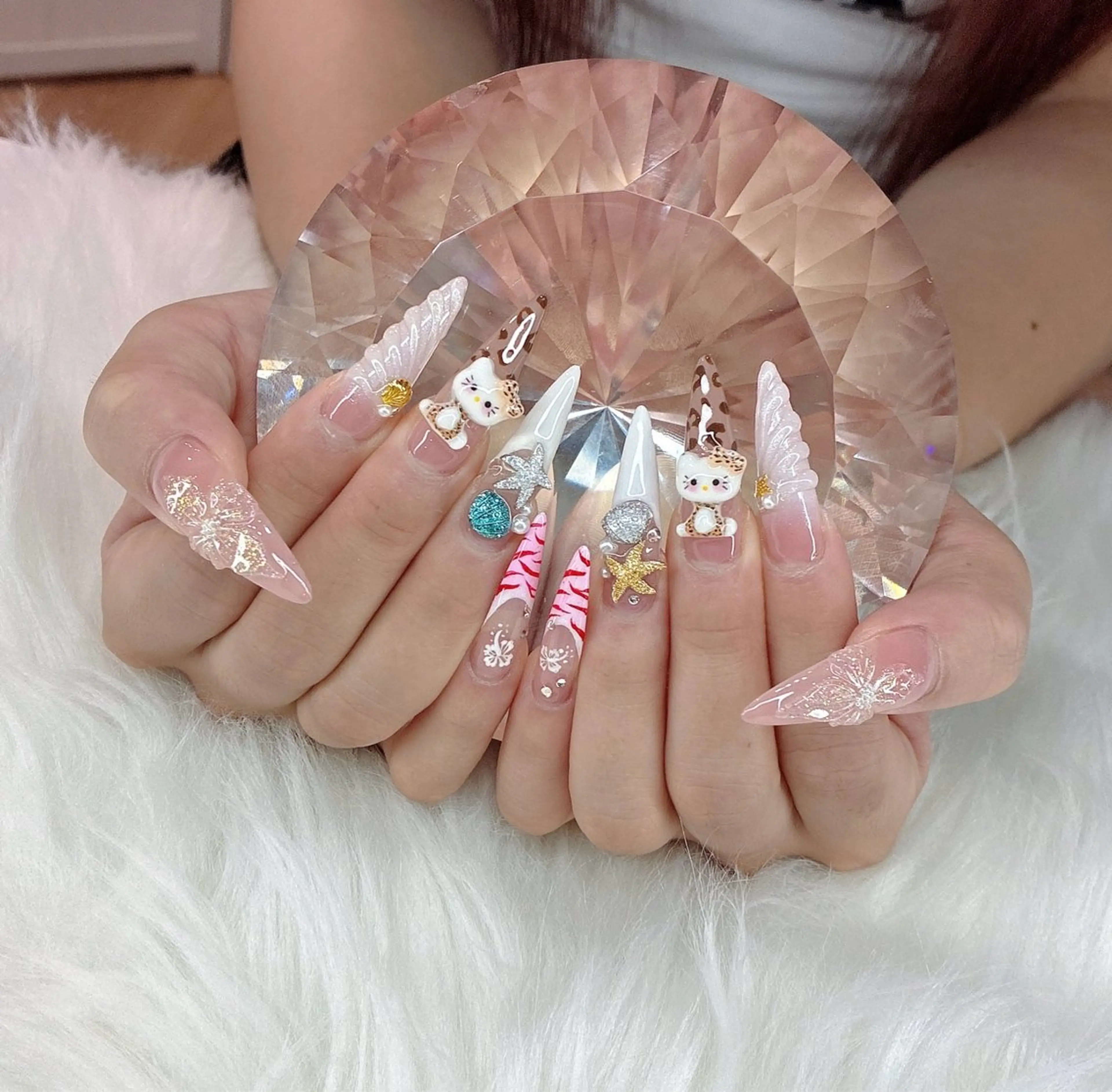 ネイル LoaChaton kaeのネイルデザイン