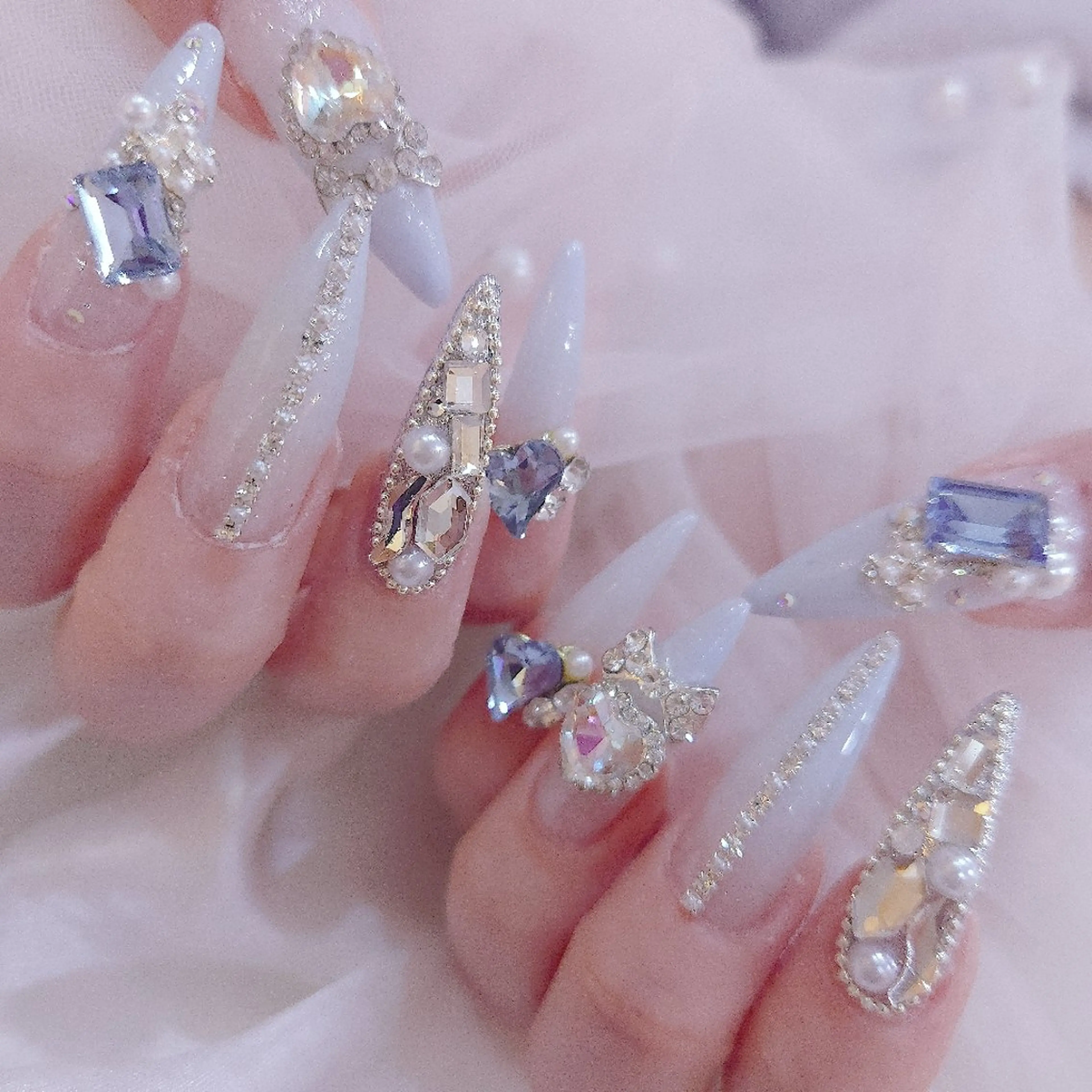 ネイル 梅田🦄中崎町🩵 u n o 0 1のネイルデザイン