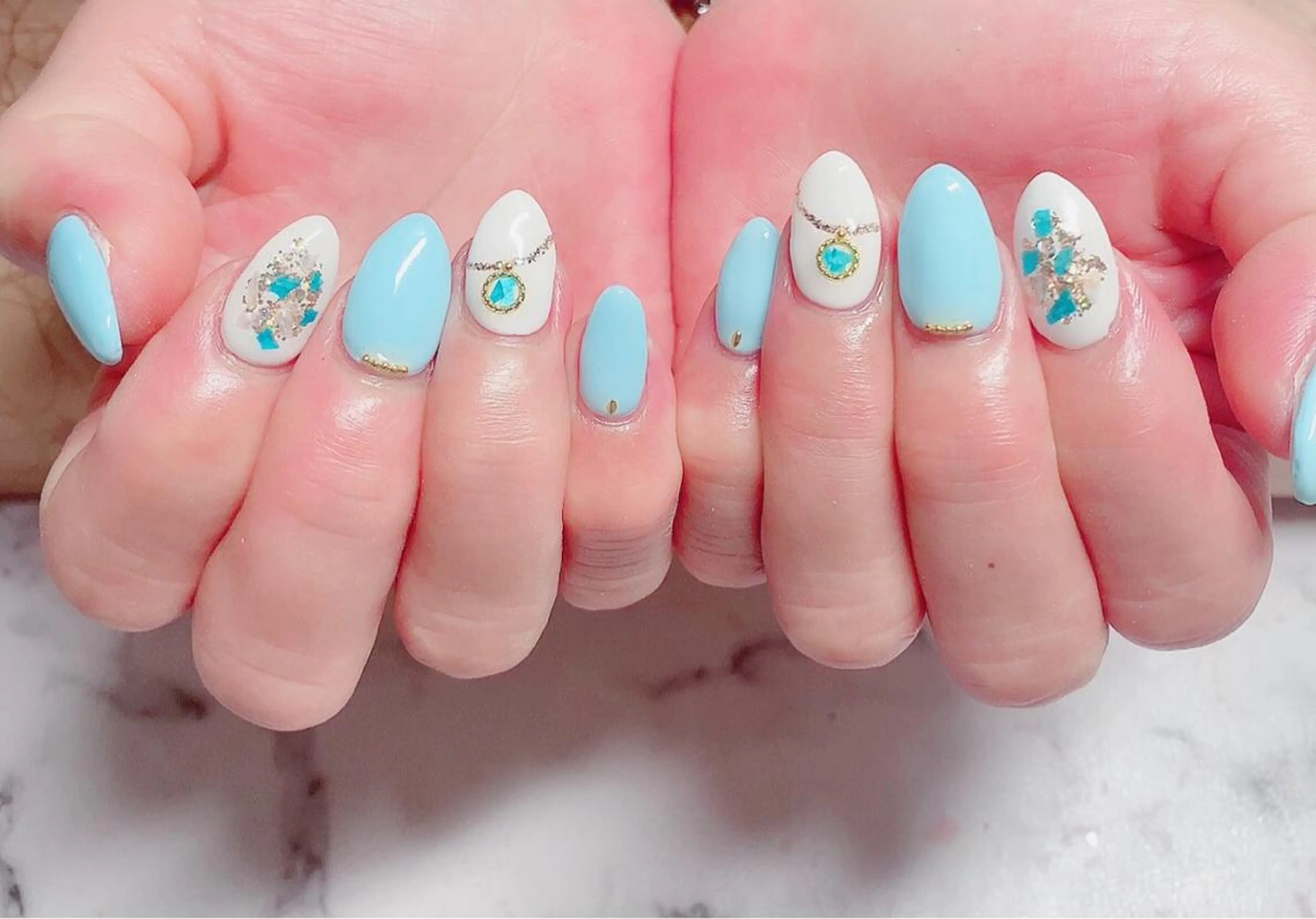 ネイル ハンドネイル マジック ミラーのネイルデザイン