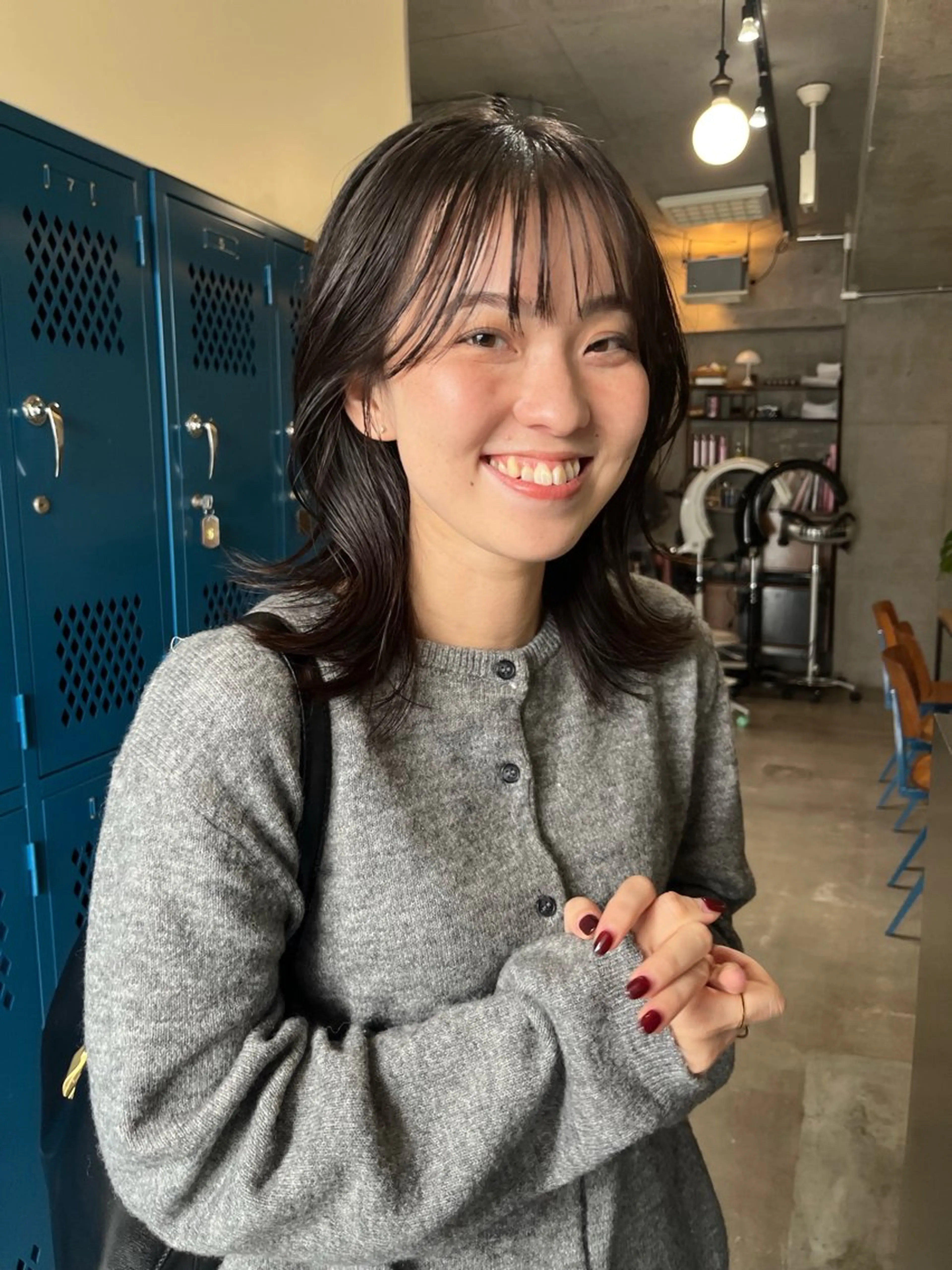 セミロング くびれヘア くびれレイヤー レイヤーカット ウルフカット ウルフレイヤー カット レイヤーカット\ウル フ　chinatsuのヘアスタイル