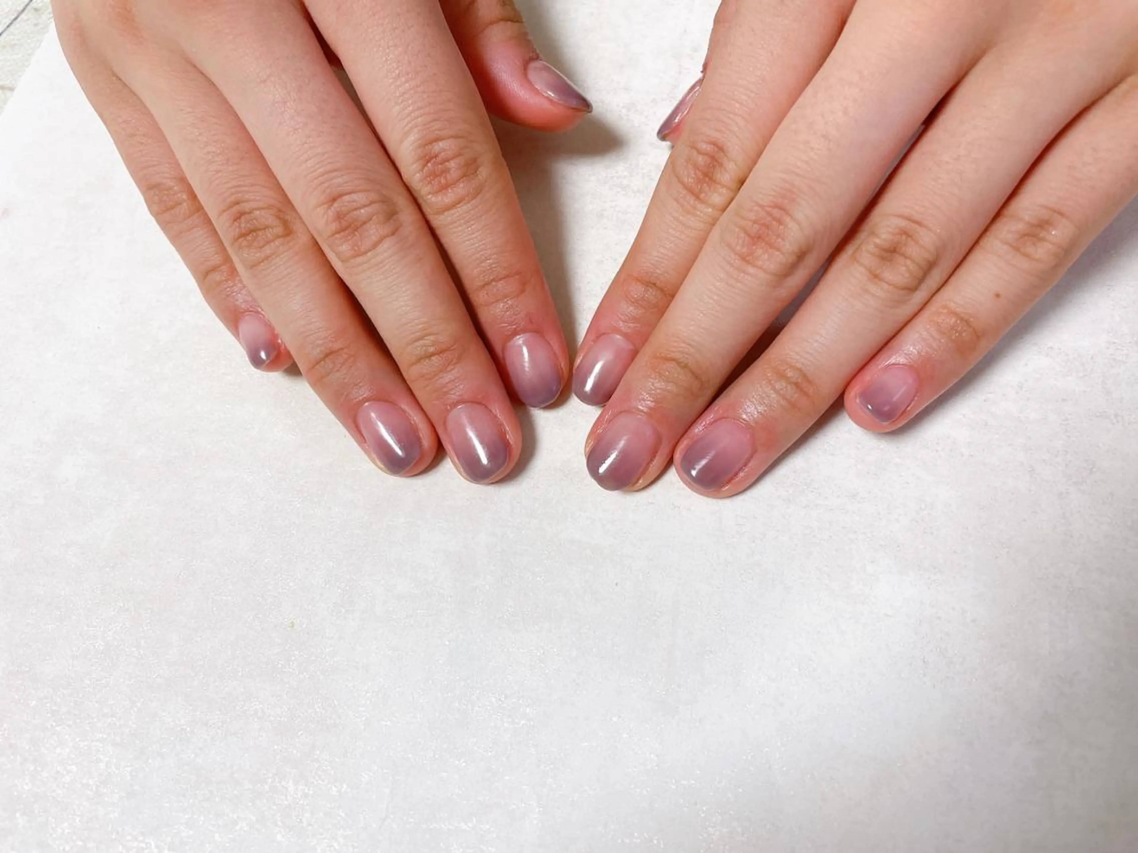 ネイル オーロラネイル フラワーネイル フットネイル フレンチネイル ジェルネイル mogunail &blowのネイルデザイン