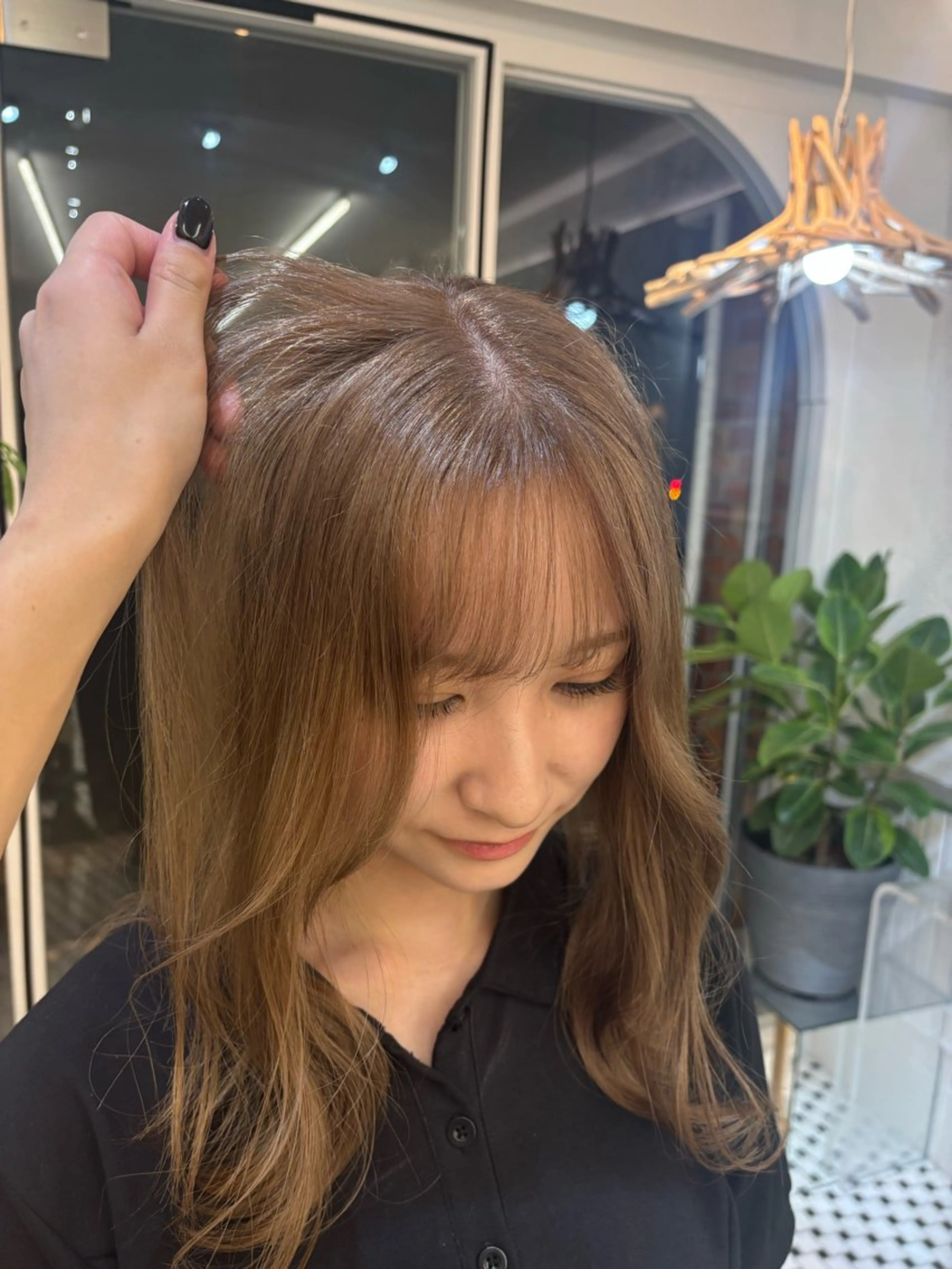 セミロング ヘアカラー リン🔔ボブ cut 柔らかベージュ🤎のヘアスタイル