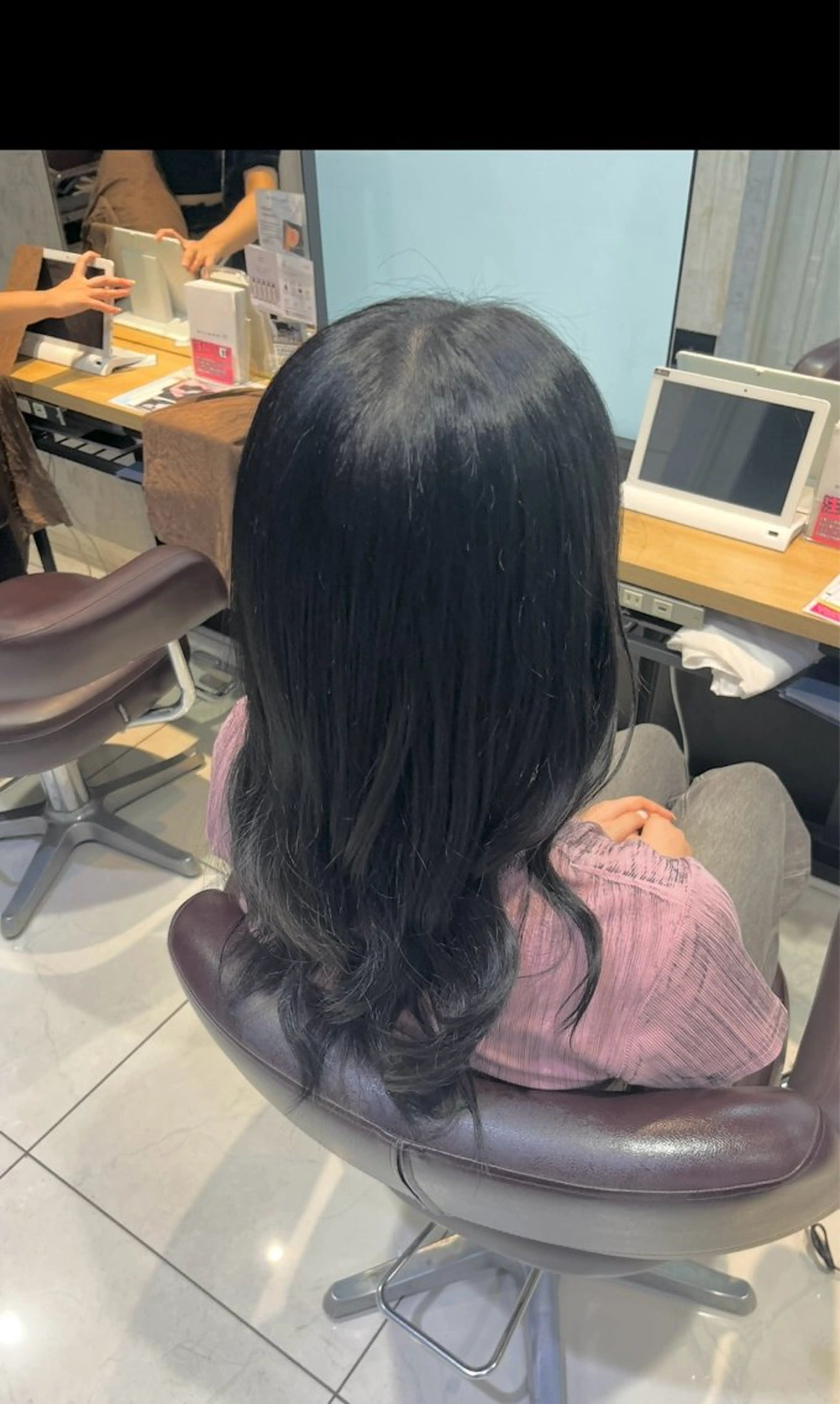 セミロング 透明感ダブルカラー/ レイヤー💕miyuのヘアスタイル
