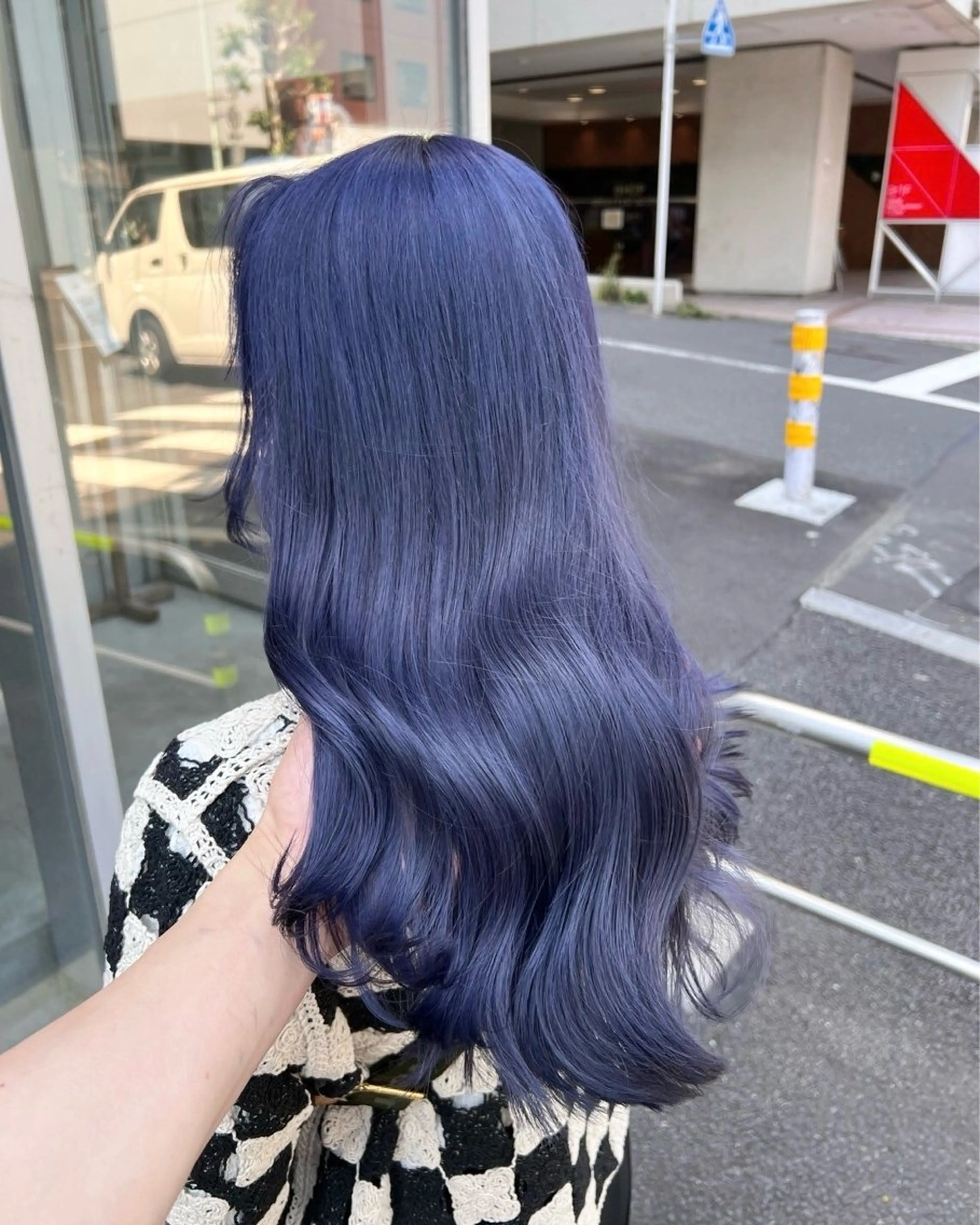 カラー ネイビーカラー Yoki.【ﾖｷ】 OMI／透明感カラーのヘアスタイル