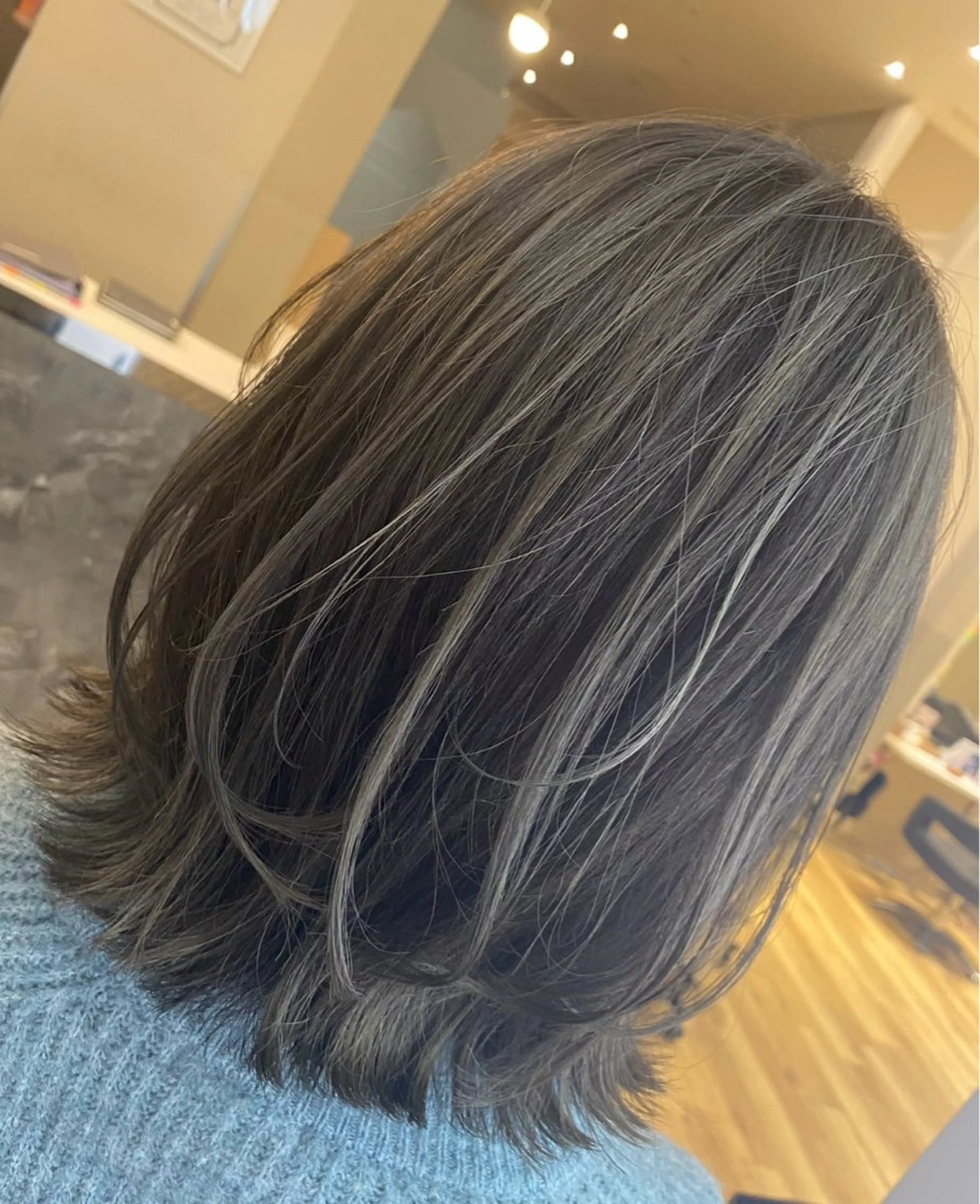 ミディアム AVANCE田中 稜大のヘアスタイル