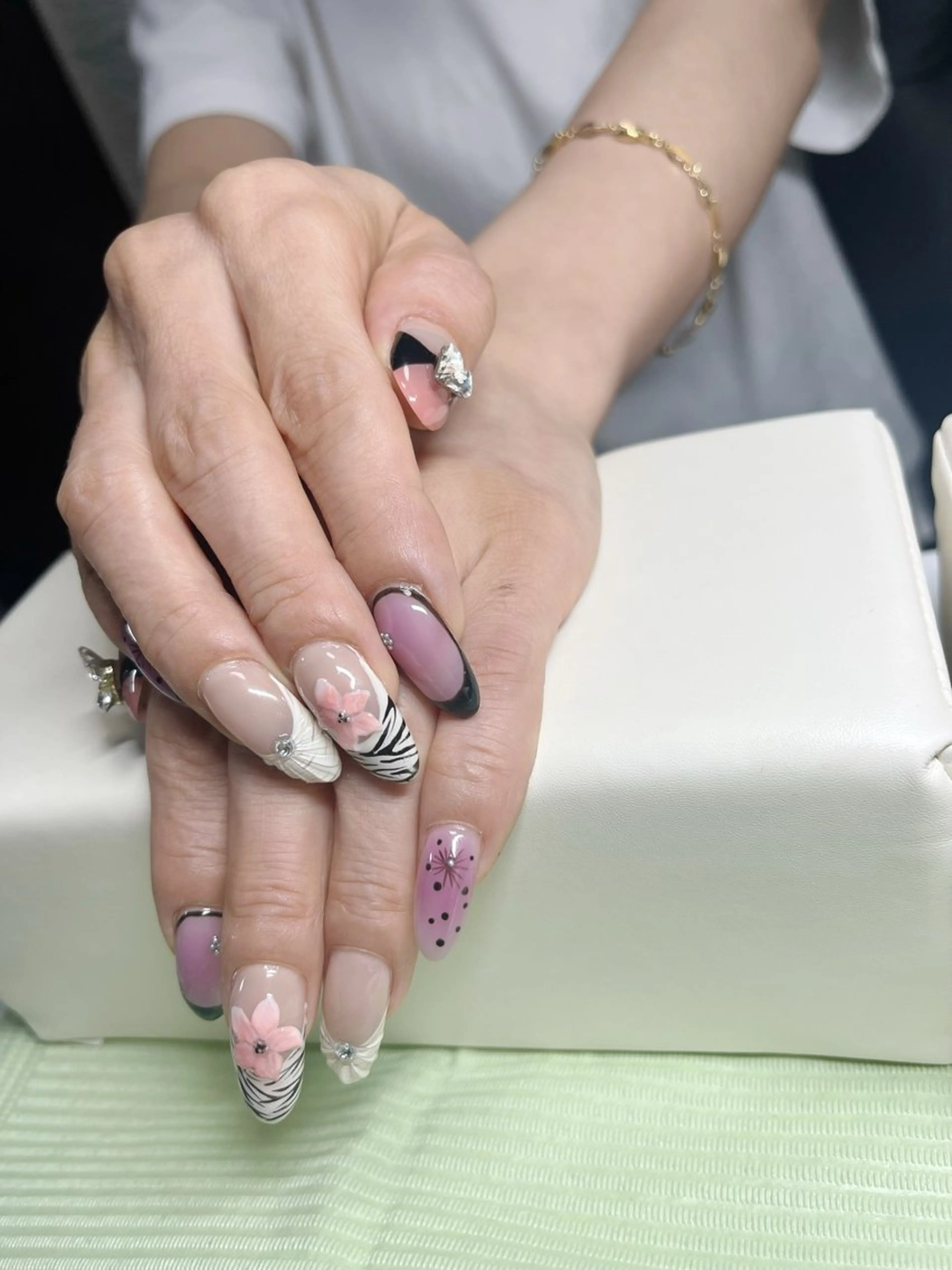 ネイル 飯塚 陽葵のネイルデザイン