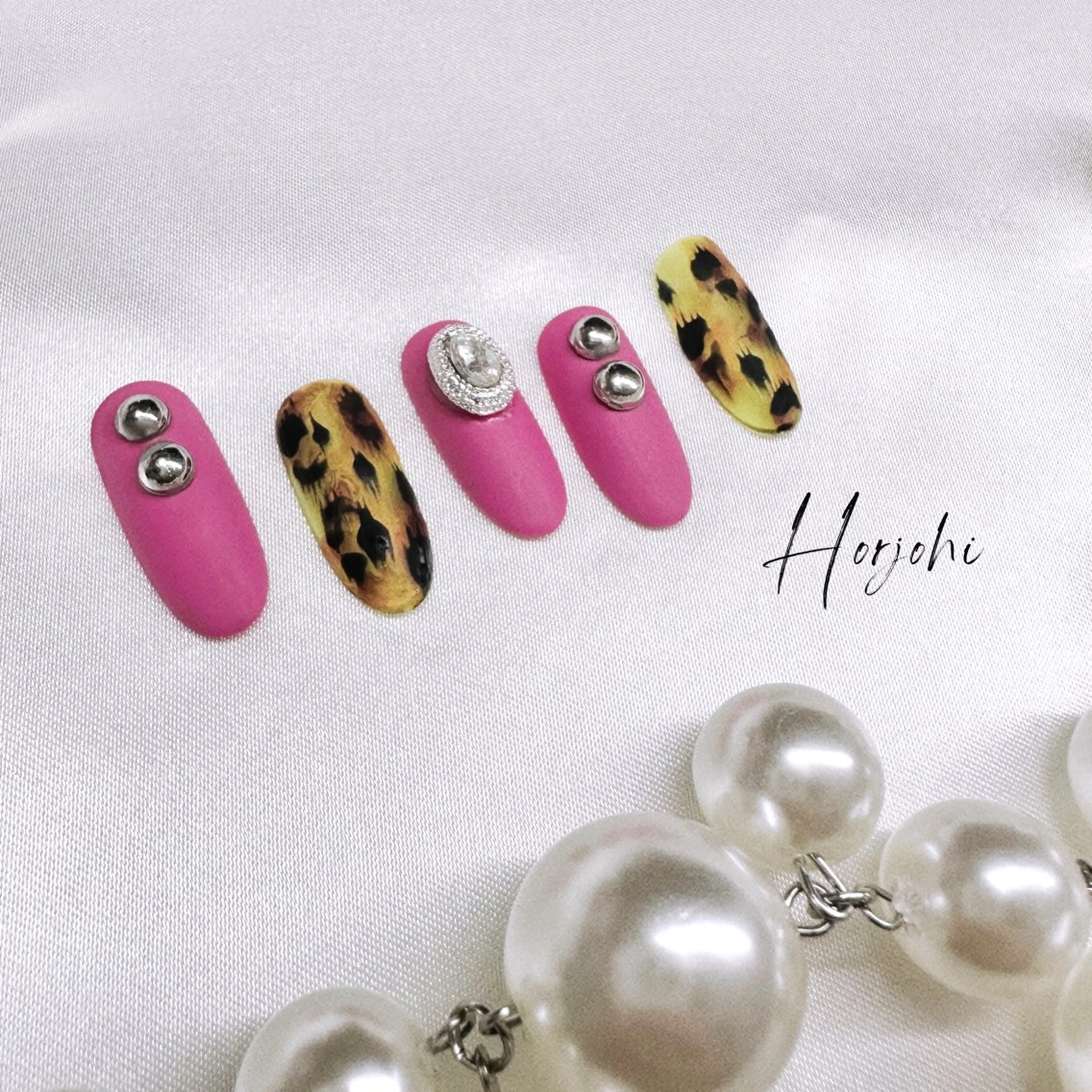 ネイル nailsalon Horjohiのネイルデザイン