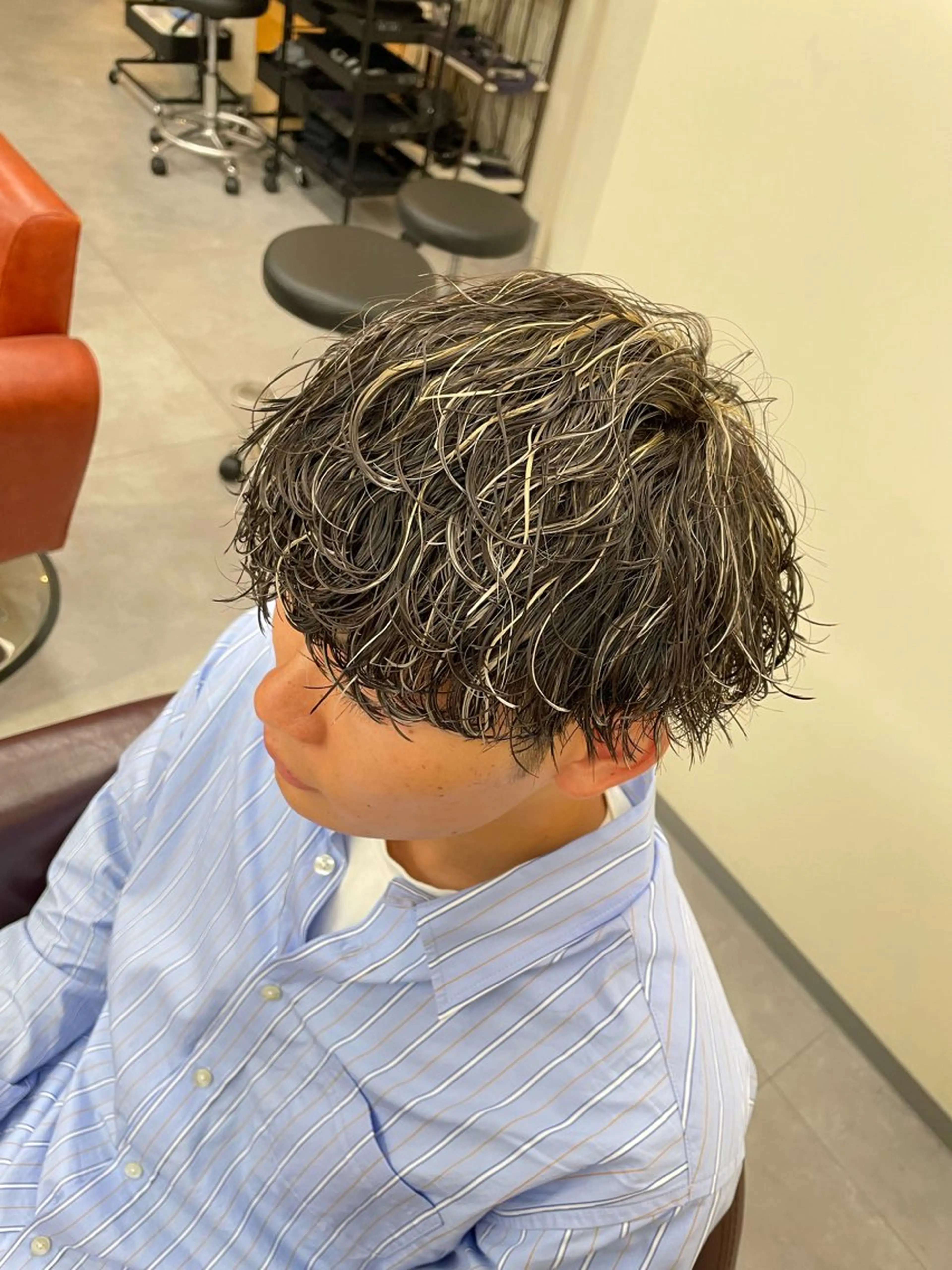 パーマ メンズ カット ヘアカラー パーマ 大阪メンズ 美容師井上智博のヘアスタイル