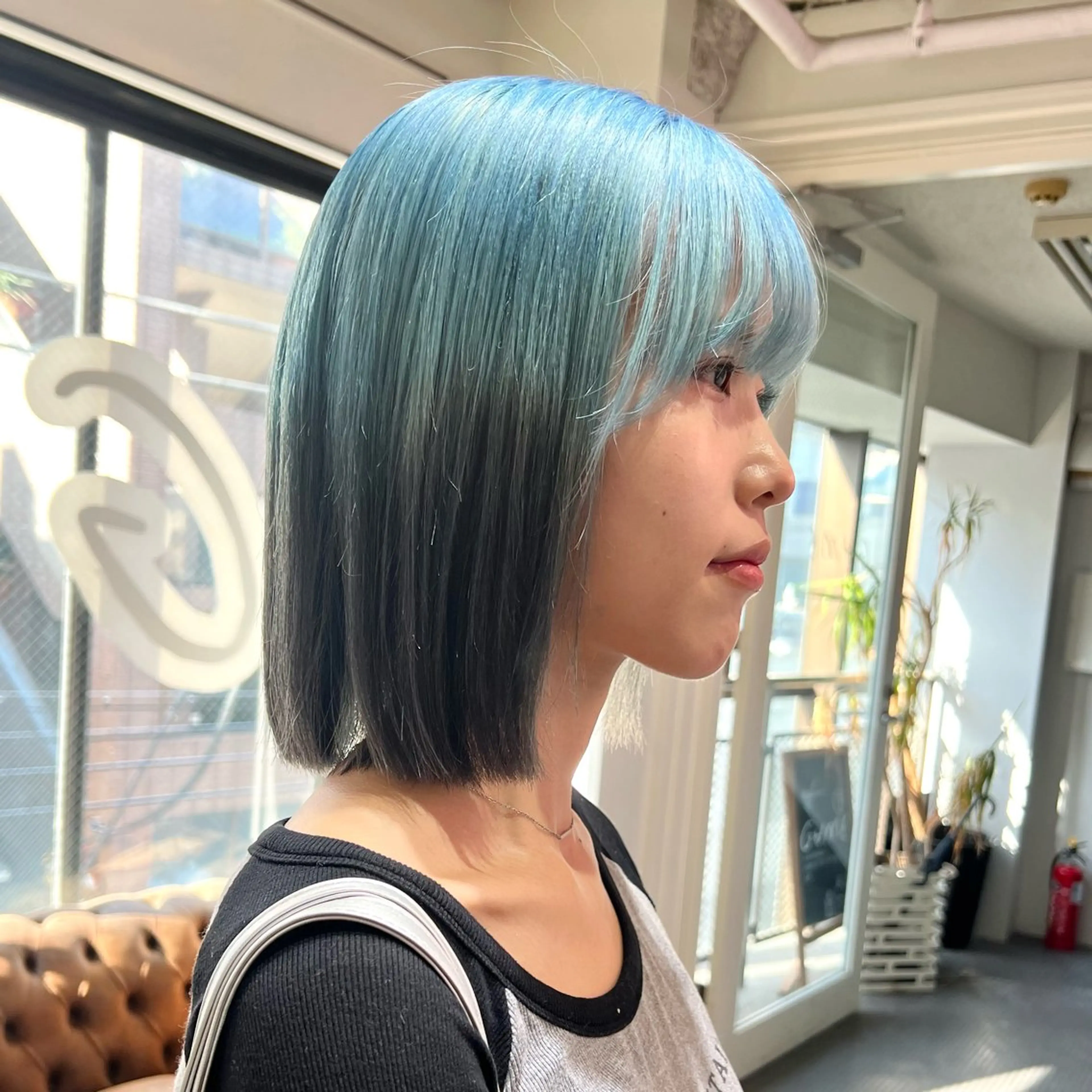 ショート カラー パーマ ヘアアレンジ メンズ 🧨ブリーチー×ボブ レイヤー💎じゅえるのヘアスタイル