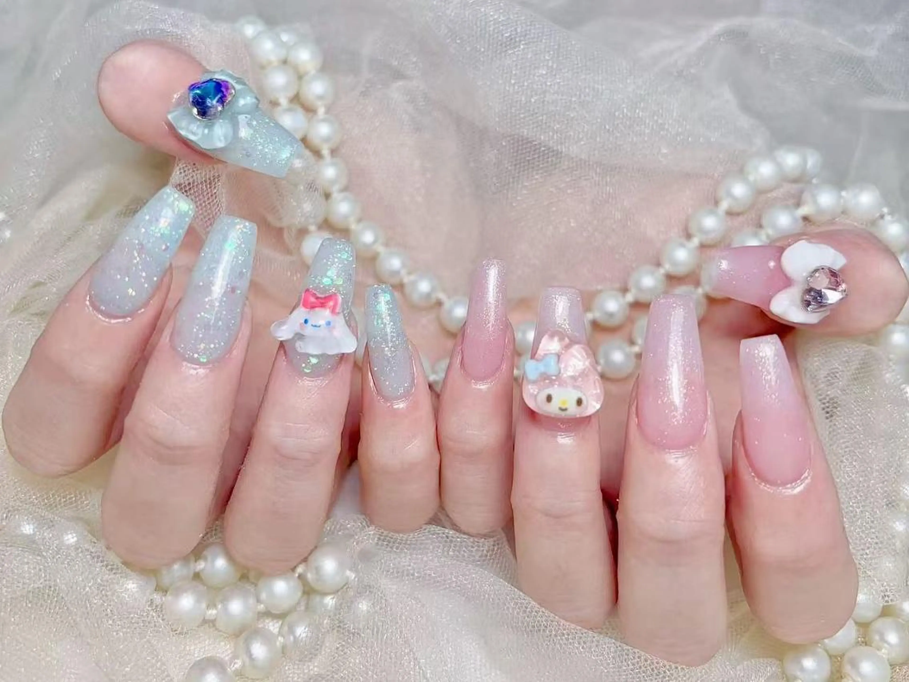 ネイル アートネイル オーロラネイル チークネイル 成人式 長さ出し Mia Miaのネイルデザイン