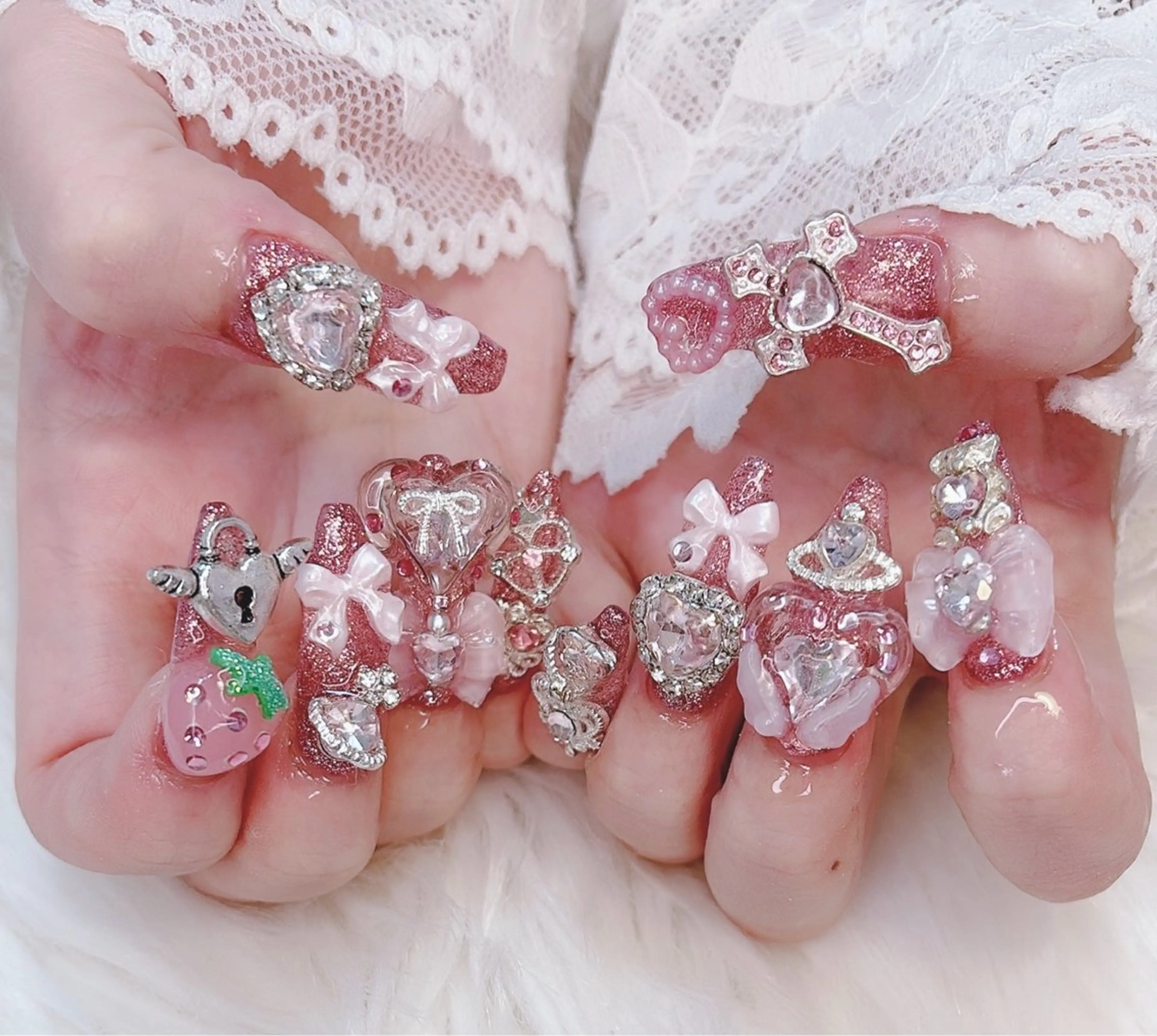 ネイル フレンチネイル ガーリー ロングネイル ハンドネイル ハンドケア mini nailのネイルデザイン