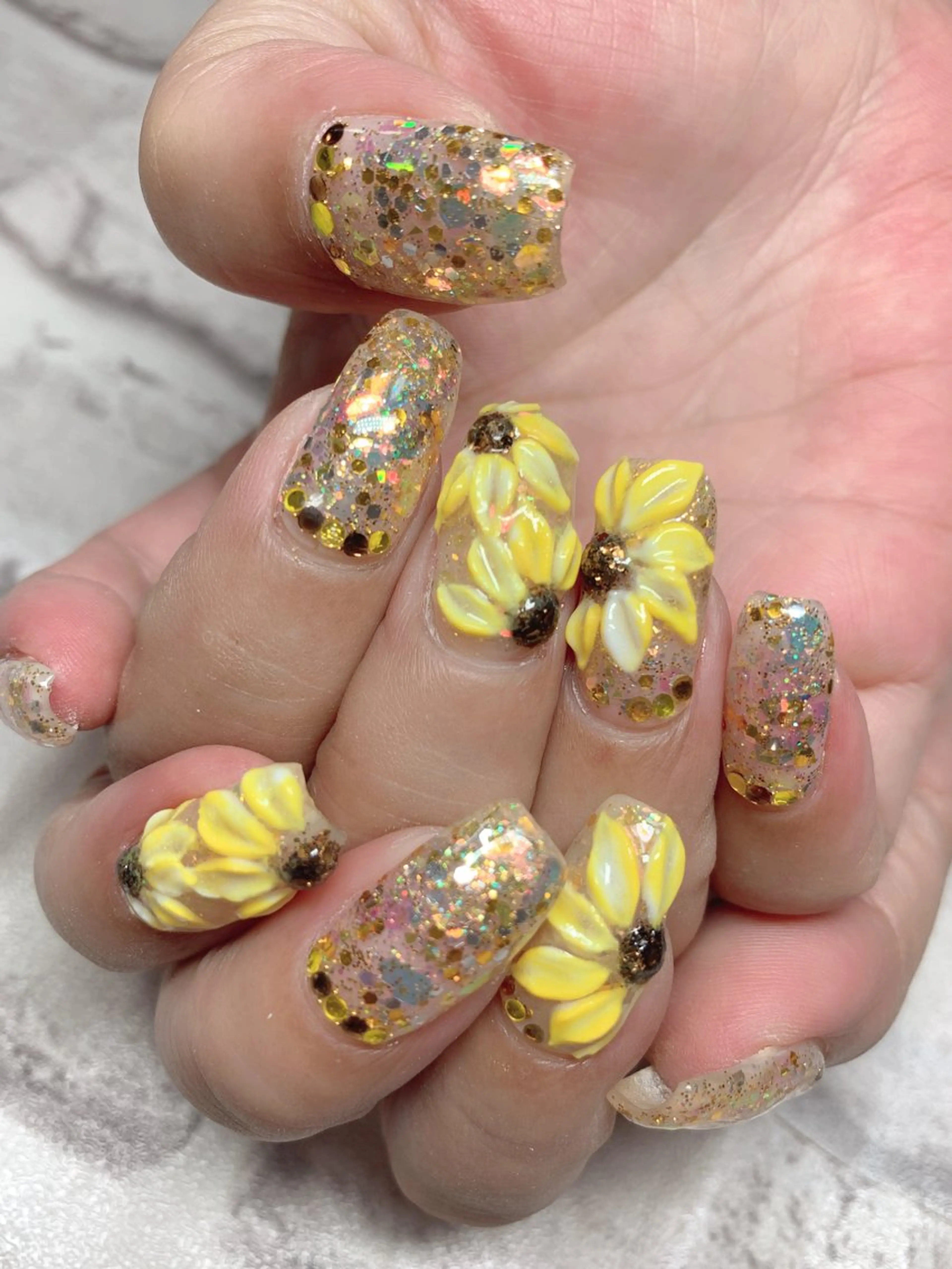 ネイル 💅ネイルハウス🏡 🎀TOMO🎀のネイルデザイン