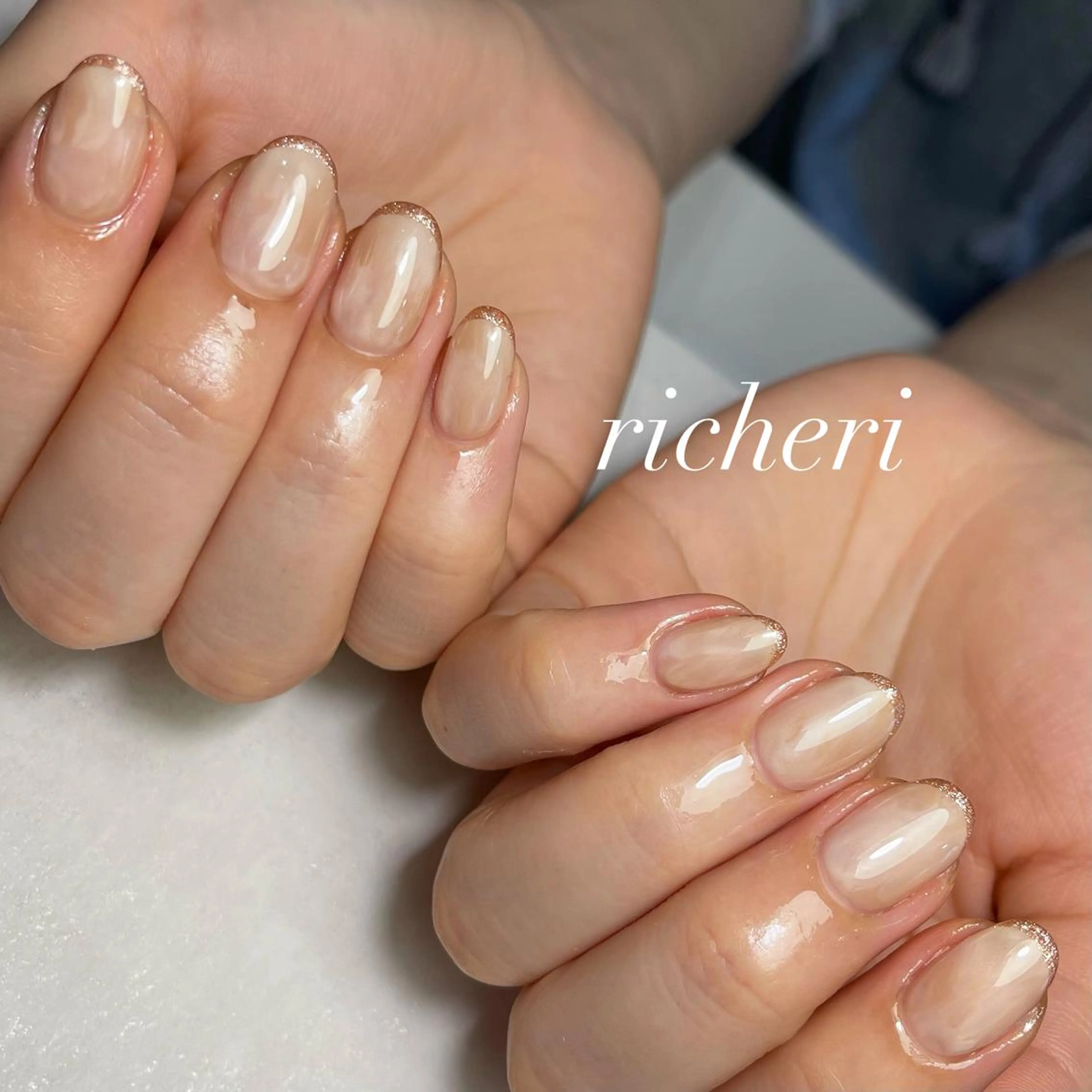 ミディアム ネイル フレンチネイル ジェルネイル キラキラネイル ラメ(グリッター) ニュアンスネイル ハンドネイル richeri beautyのエステ・リラクイメージ