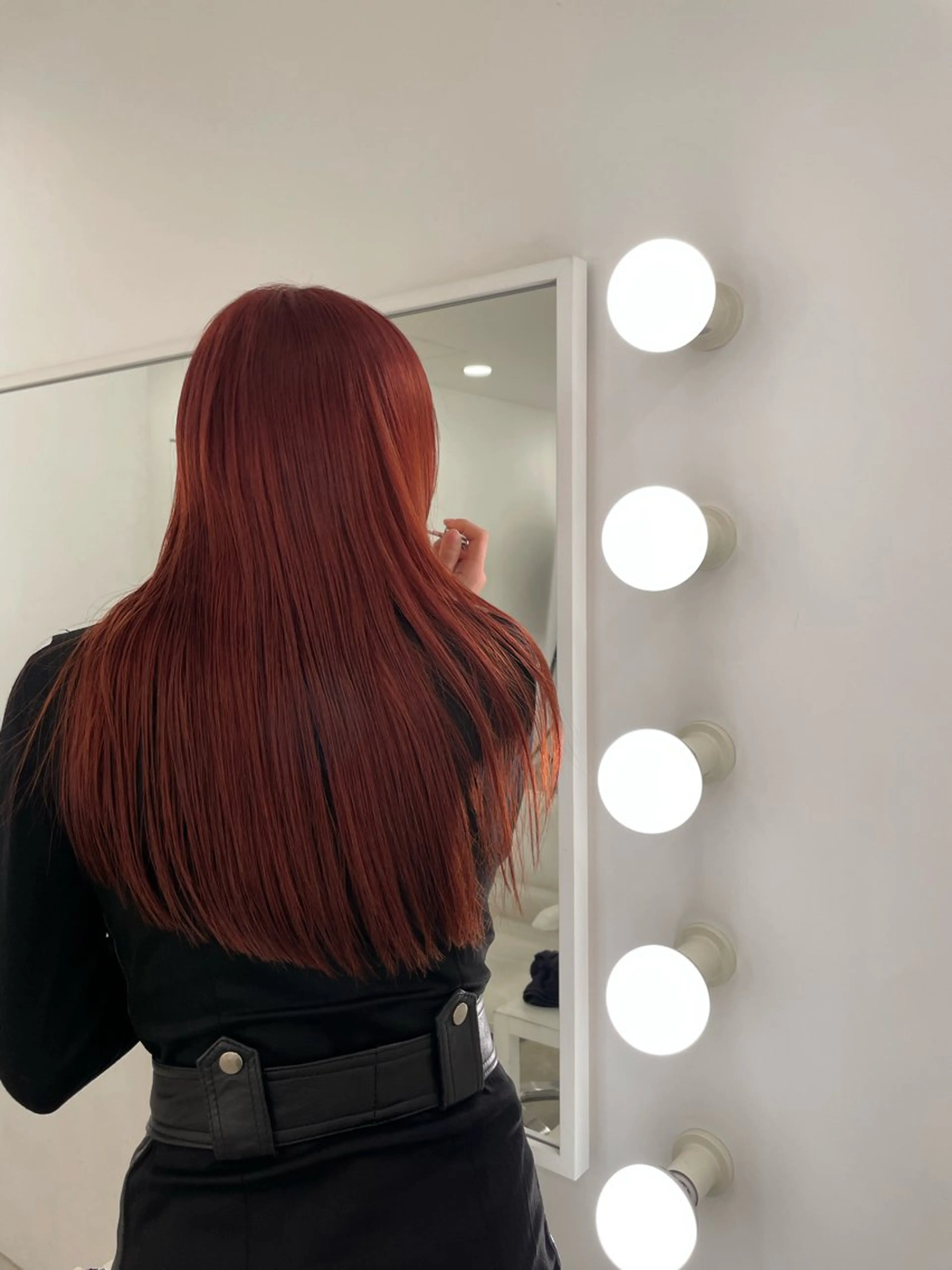 ロング カラー 浦野 未来のヘアスタイル