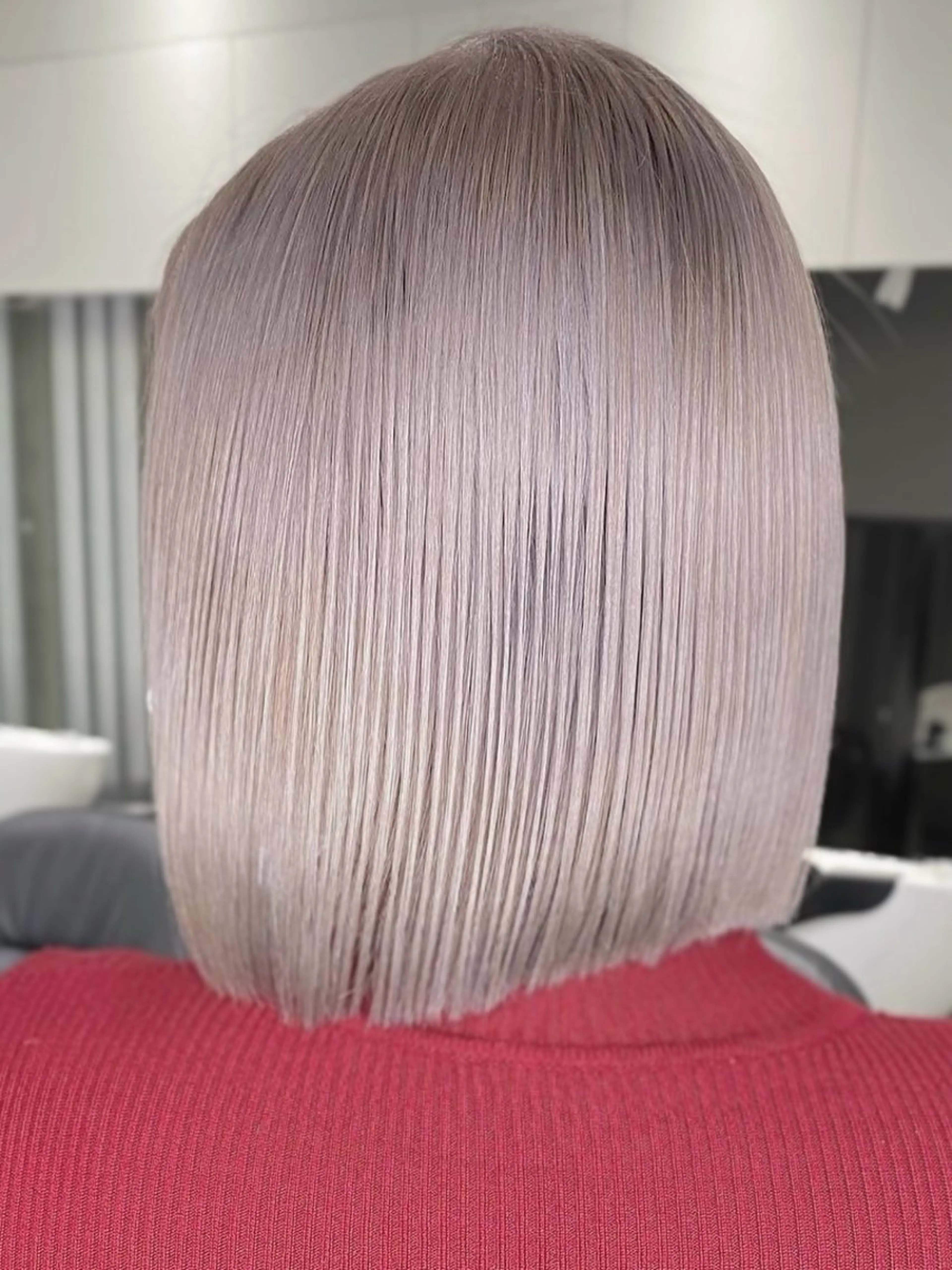 ショート カラー シールエクステ ベージュカラー ブリーチ ダブルカラー ハイトーンカラー カット ヘアカラー ヘアサロンelyts 表参道店のヘアスタイル