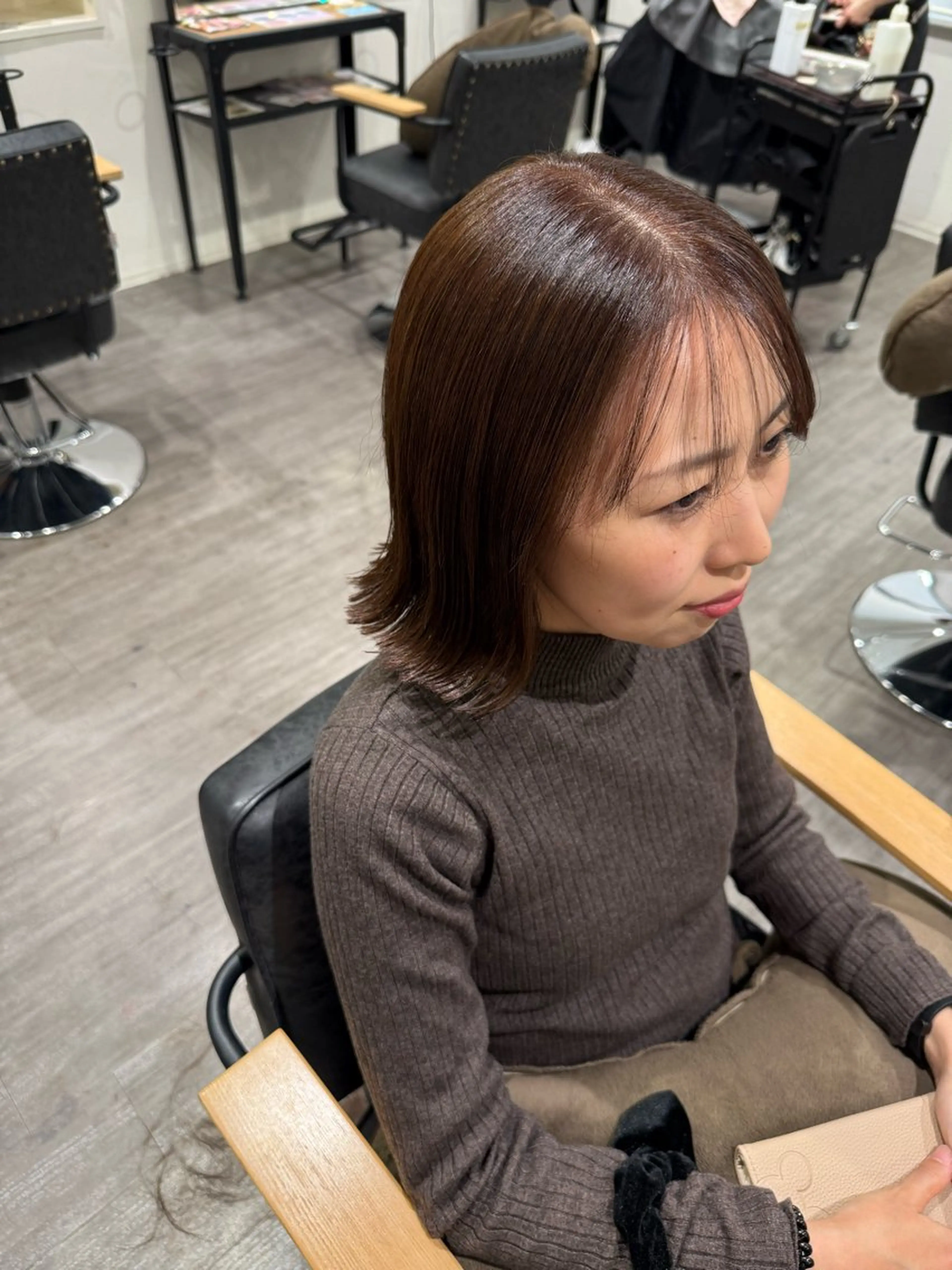 ミディアム カラー ボブ 外ハネヘア カット ヘアカラー トリートメント 艶髪レイヤー上田 紗也🇰🇷💗のヘアスタイル