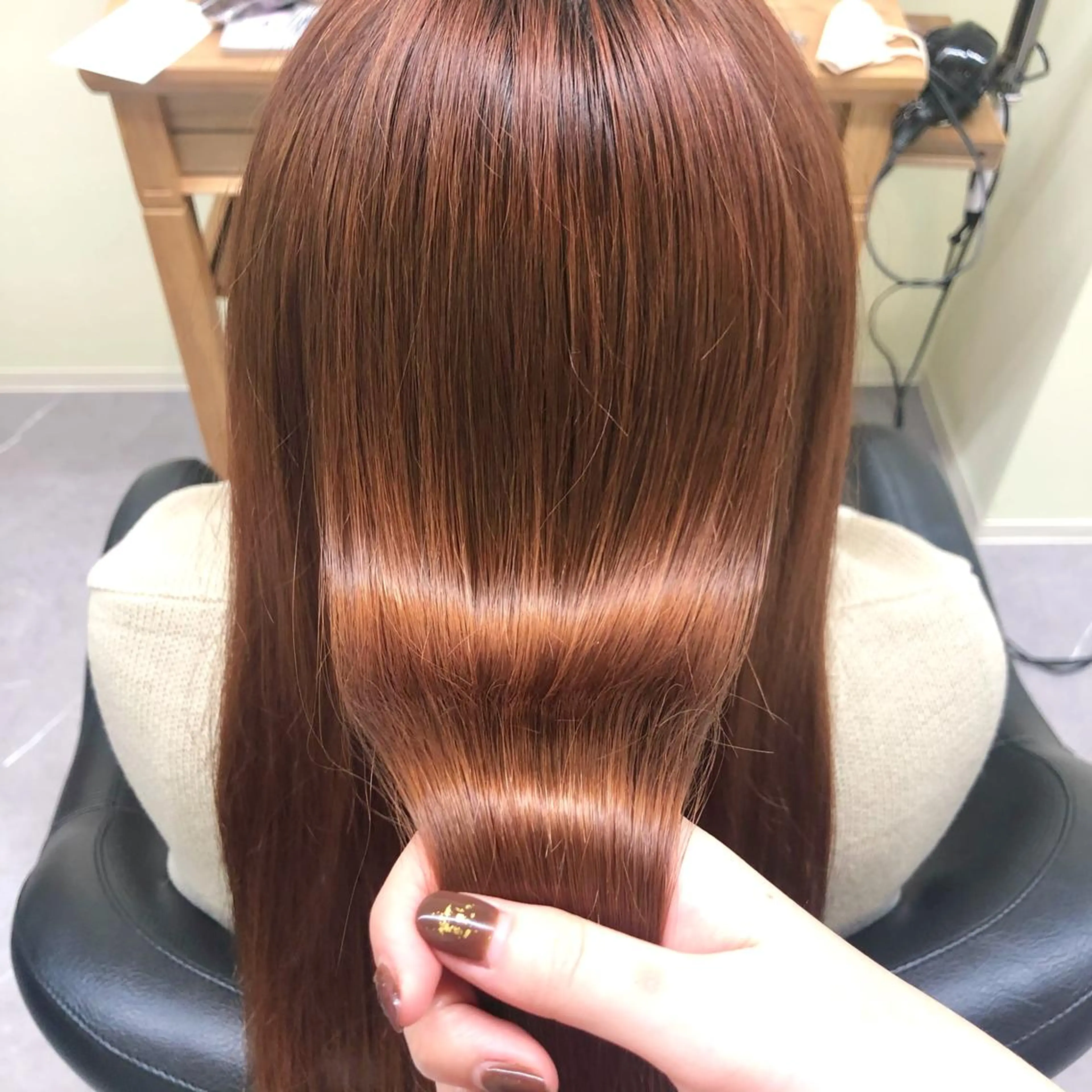 セミロング 髪質改善 beauty: beast 大名店のヘアスタイル