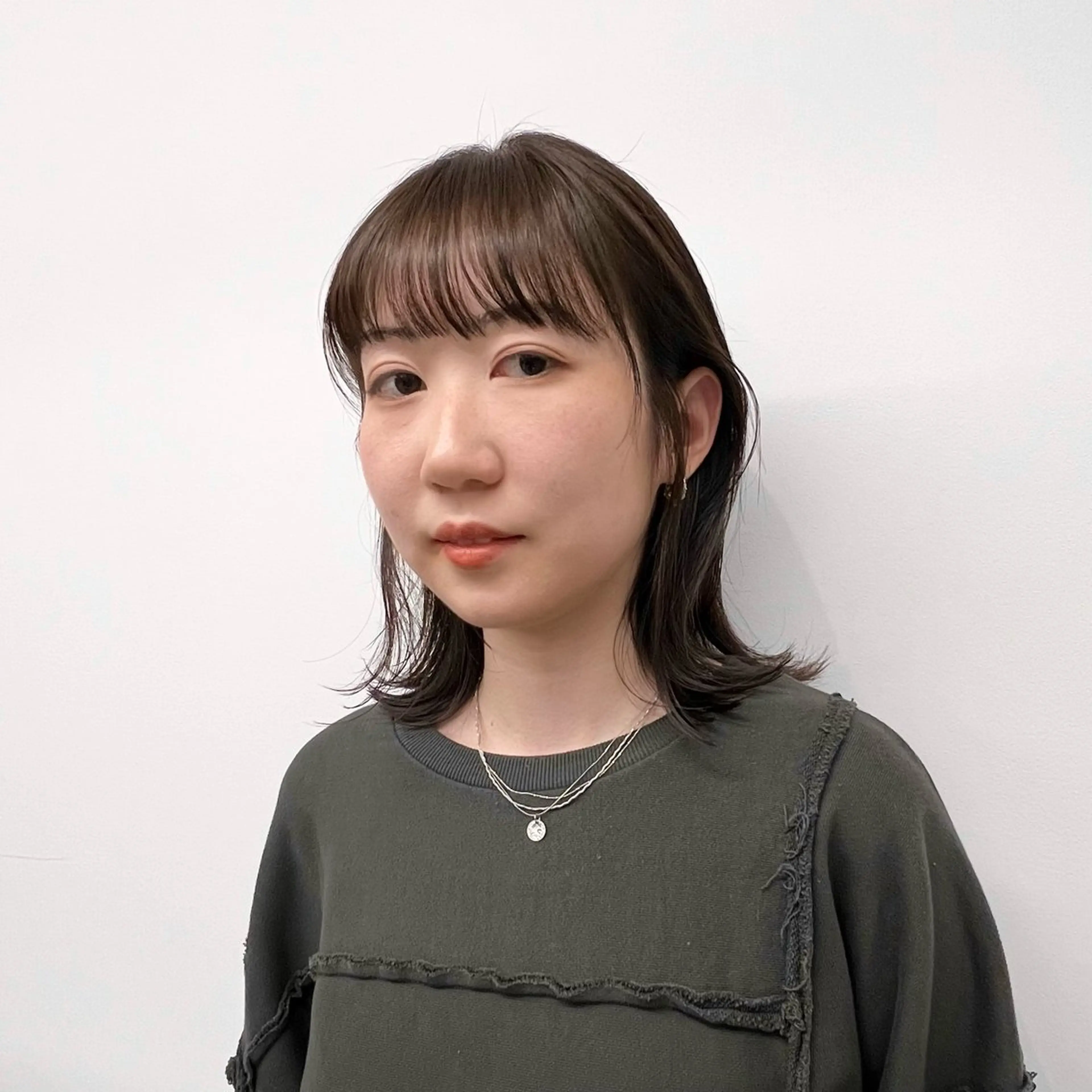 ミディアム INORI @de2poのヘアスタイル