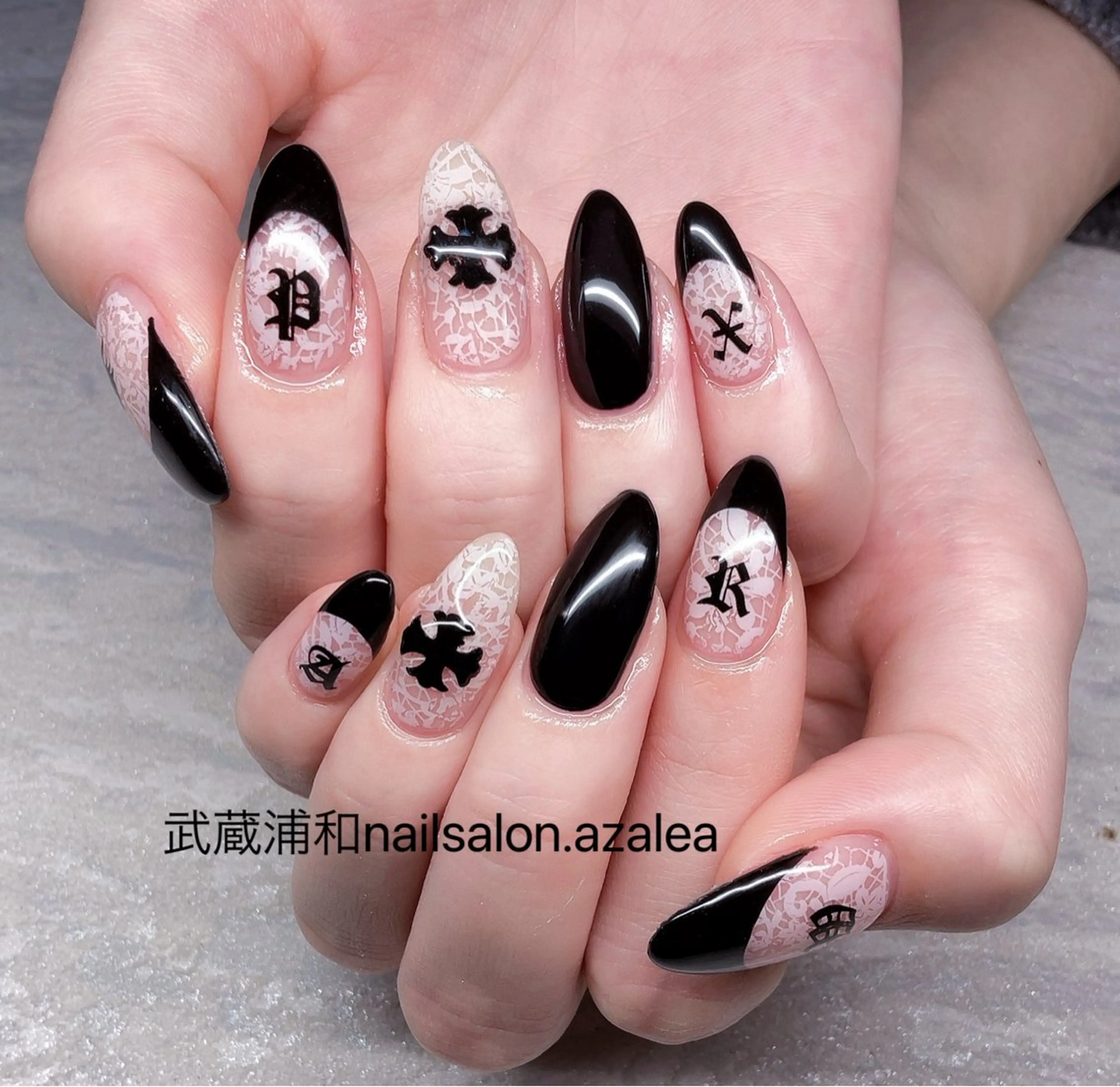 ネイル ハンドネイル R inのネイルデザイン