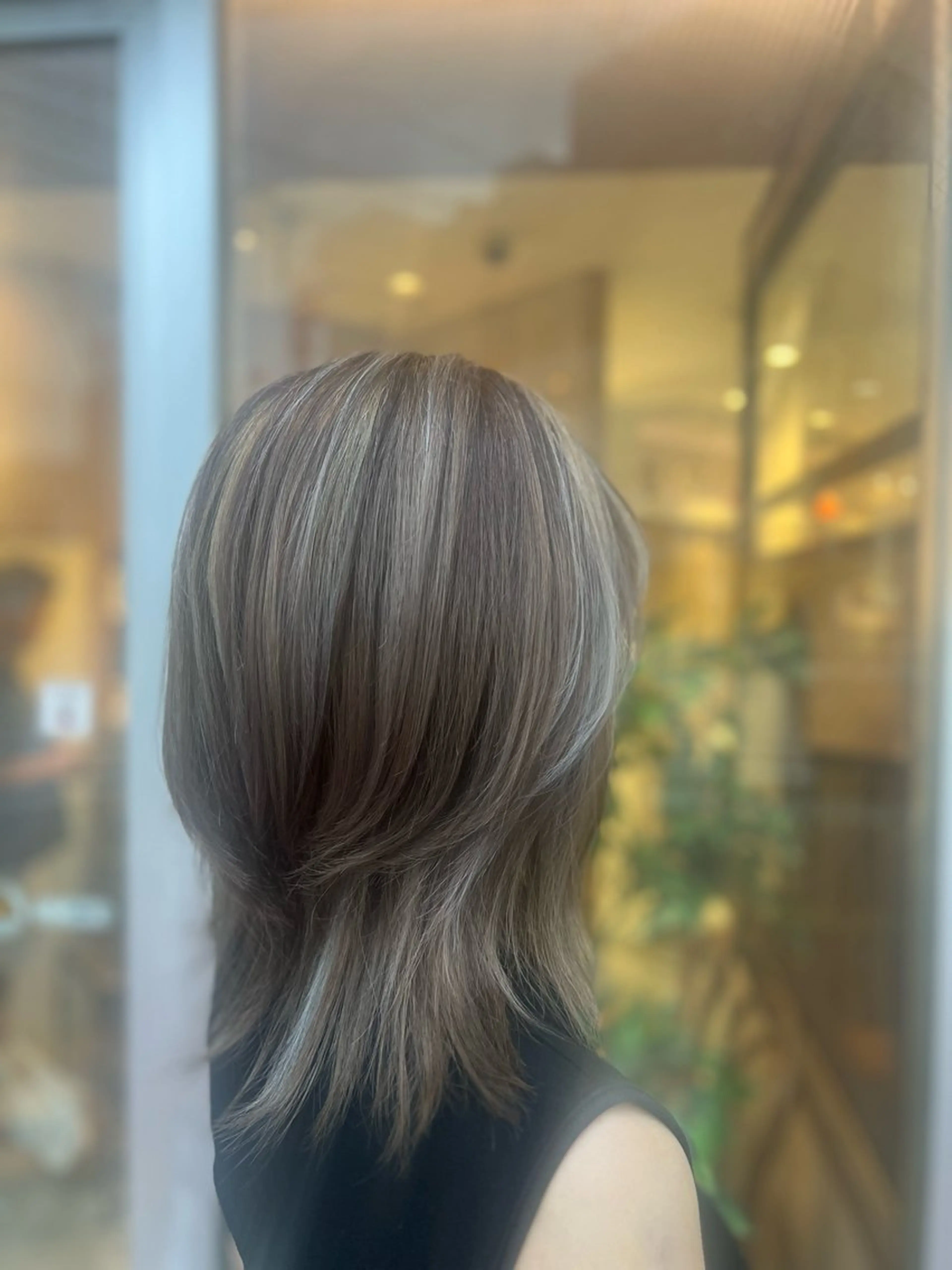 ミディアム カット ヘアカラー トリートメント 前井 正人のヘアスタイル