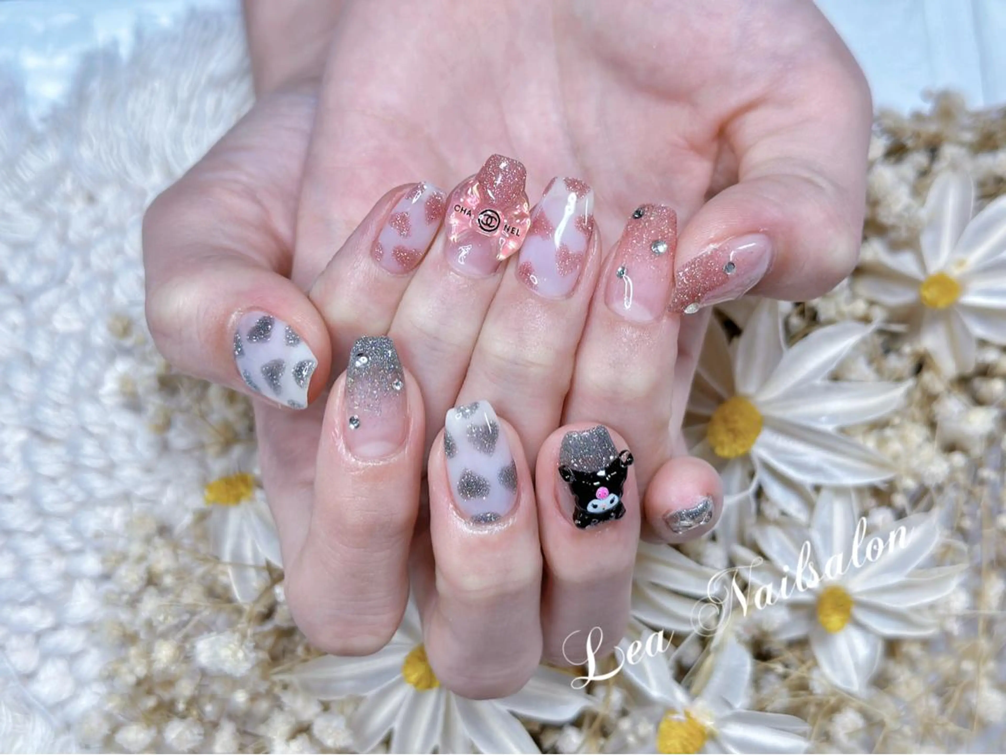 ミディアム カラー ネイル Le’a NailSalonのネイルデザイン