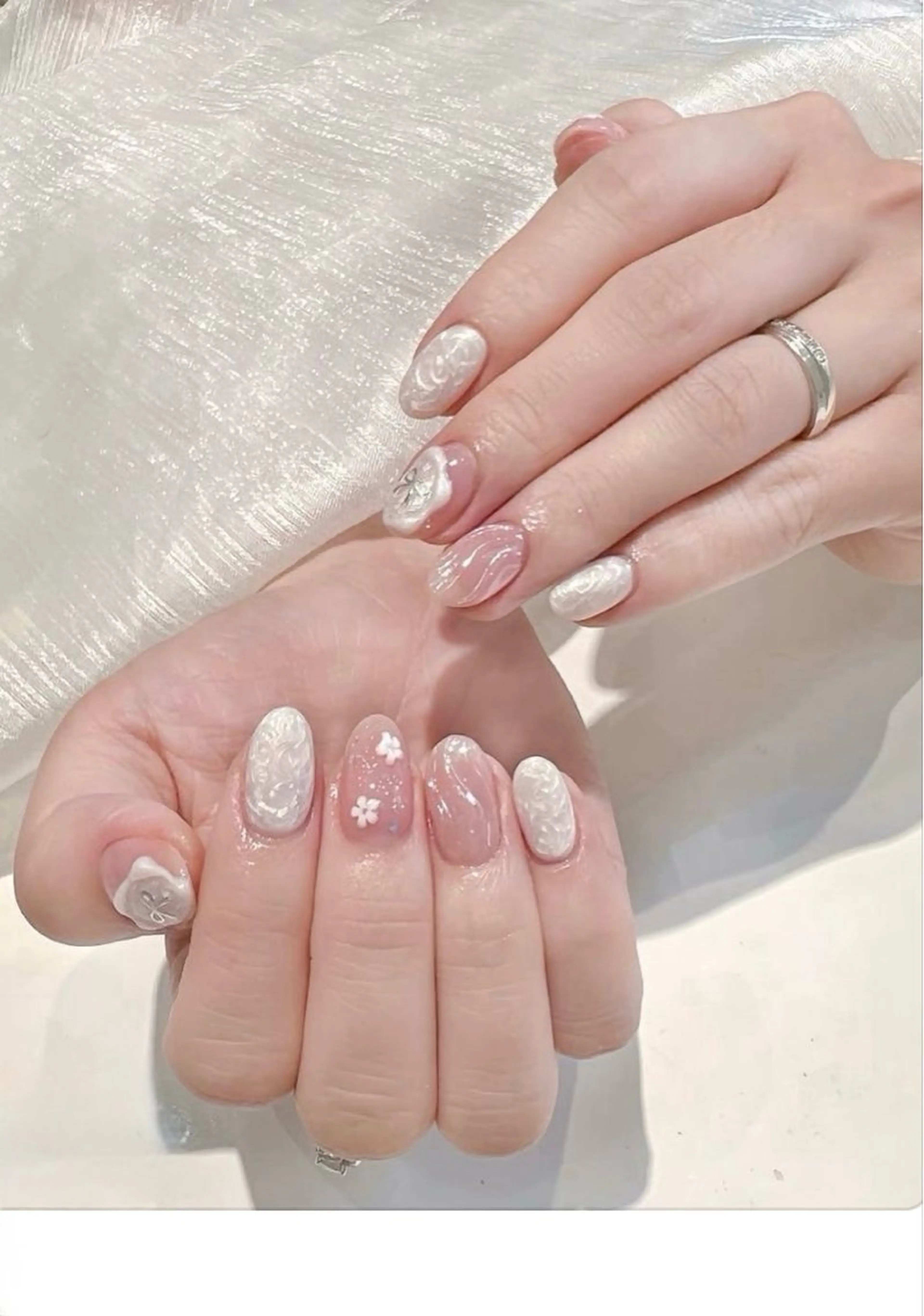 ネイル 長さ出し フレンチネイル グラデーション 卒業式 マグネットネイル MIHANA NAILのネイルデザイン