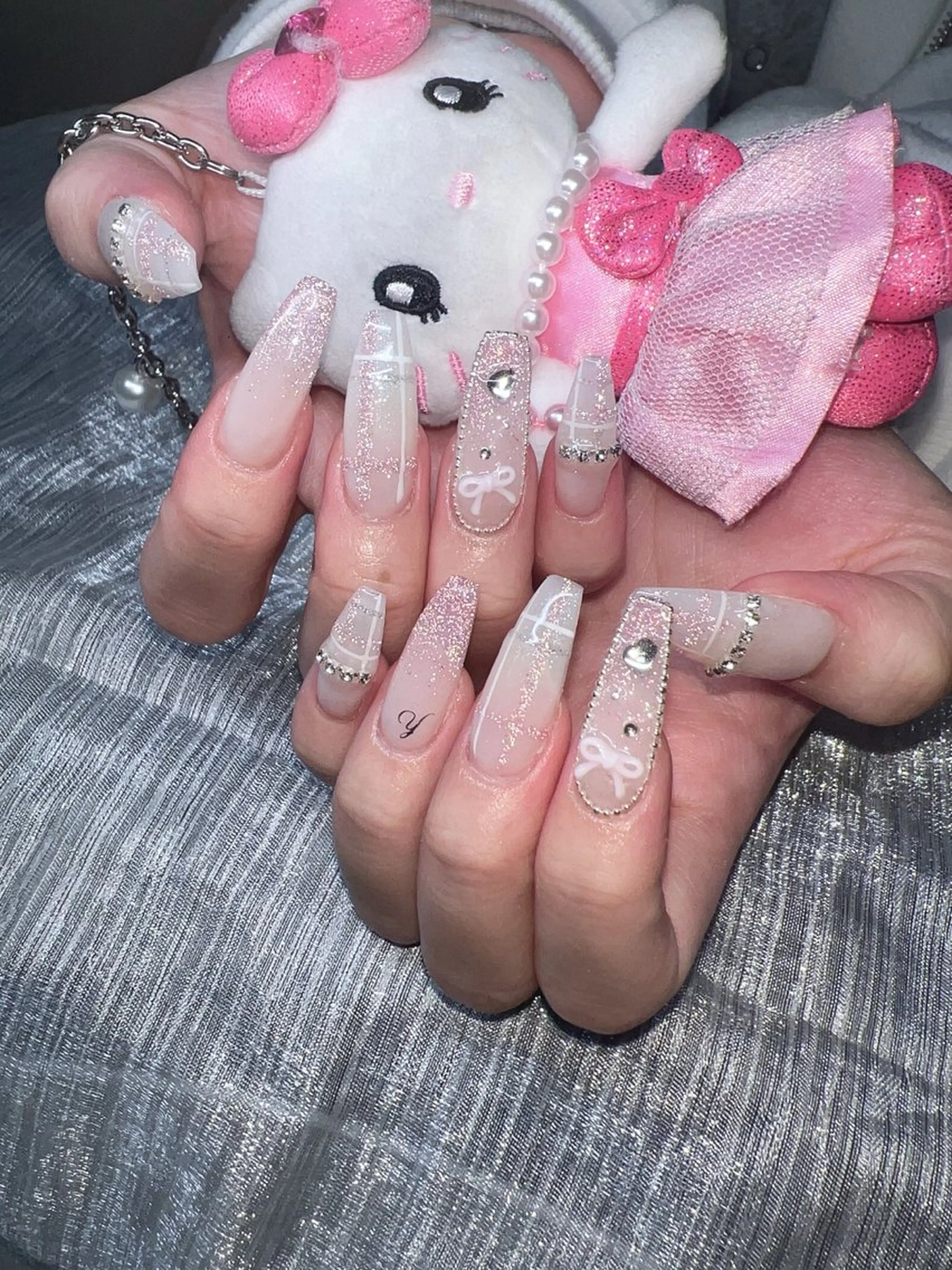 ネイル オーロラネイル チークネイル 長さ出し フットネイル フレンチネイル Lee Nailsのネイルデザイン