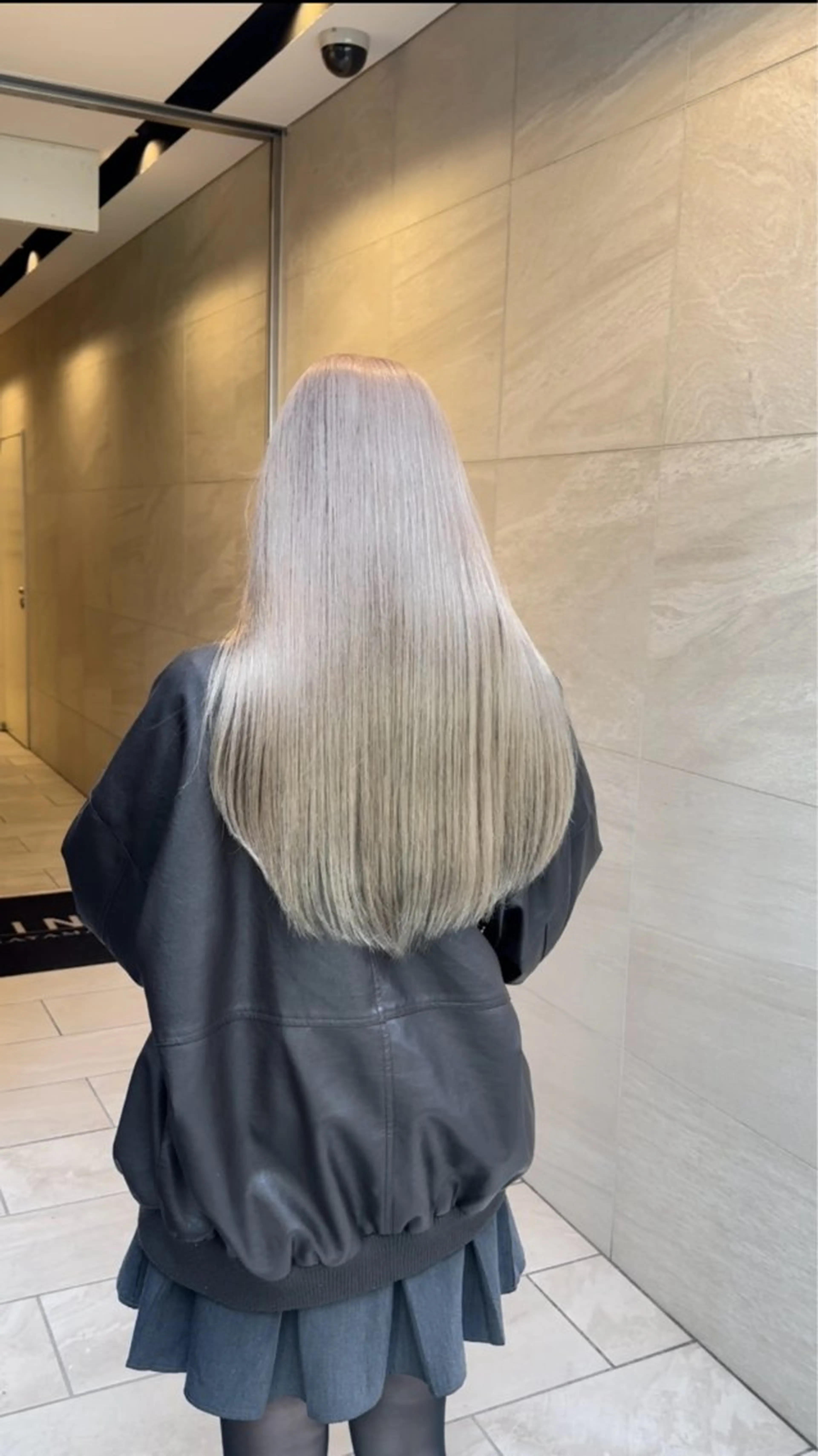 ロング ヘアカラー 柔らかいハイトーン/ kizunaのヘアスタイル