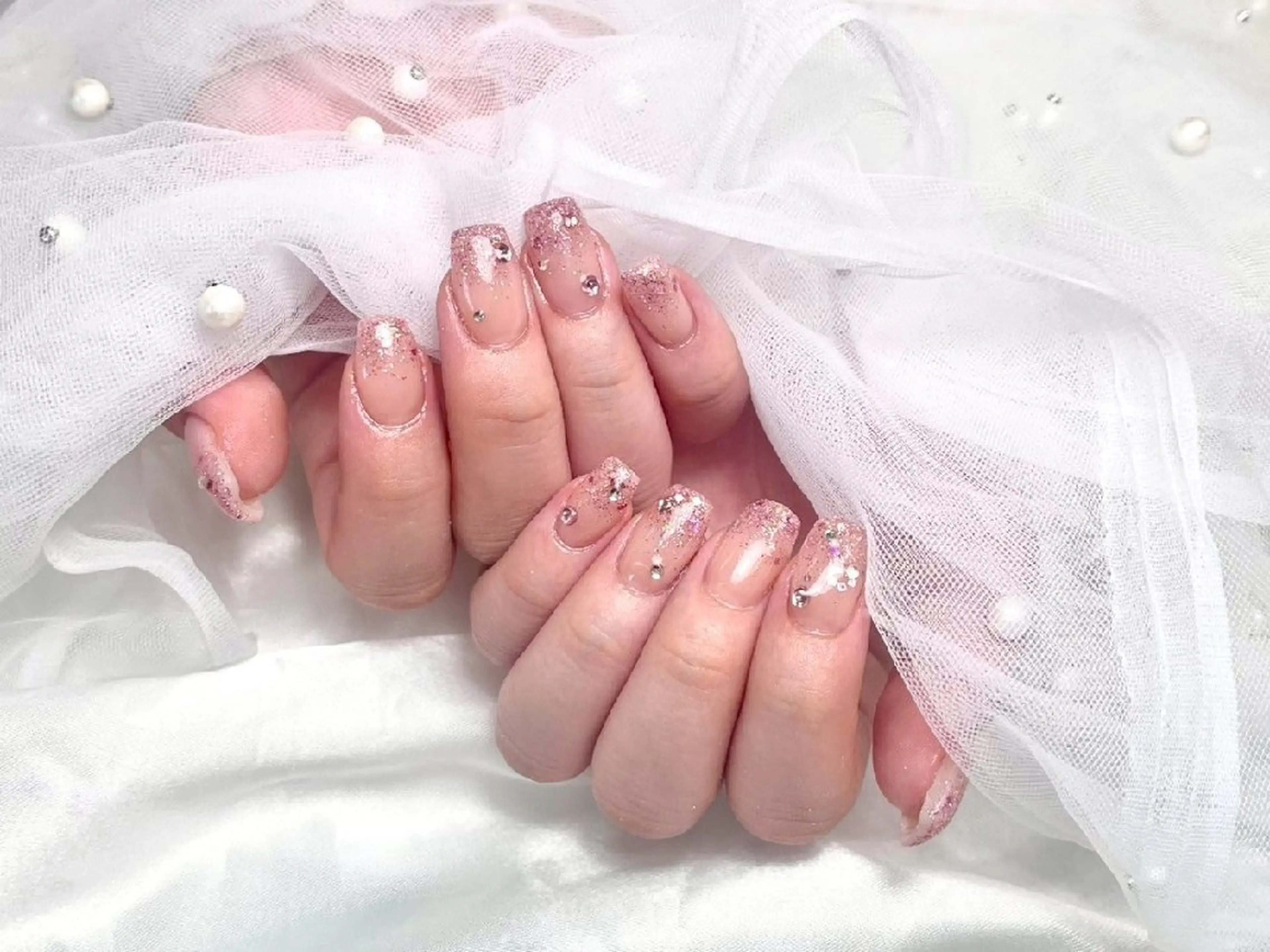 セミロング ハンドネイル che'ri nailのネイルデザイン