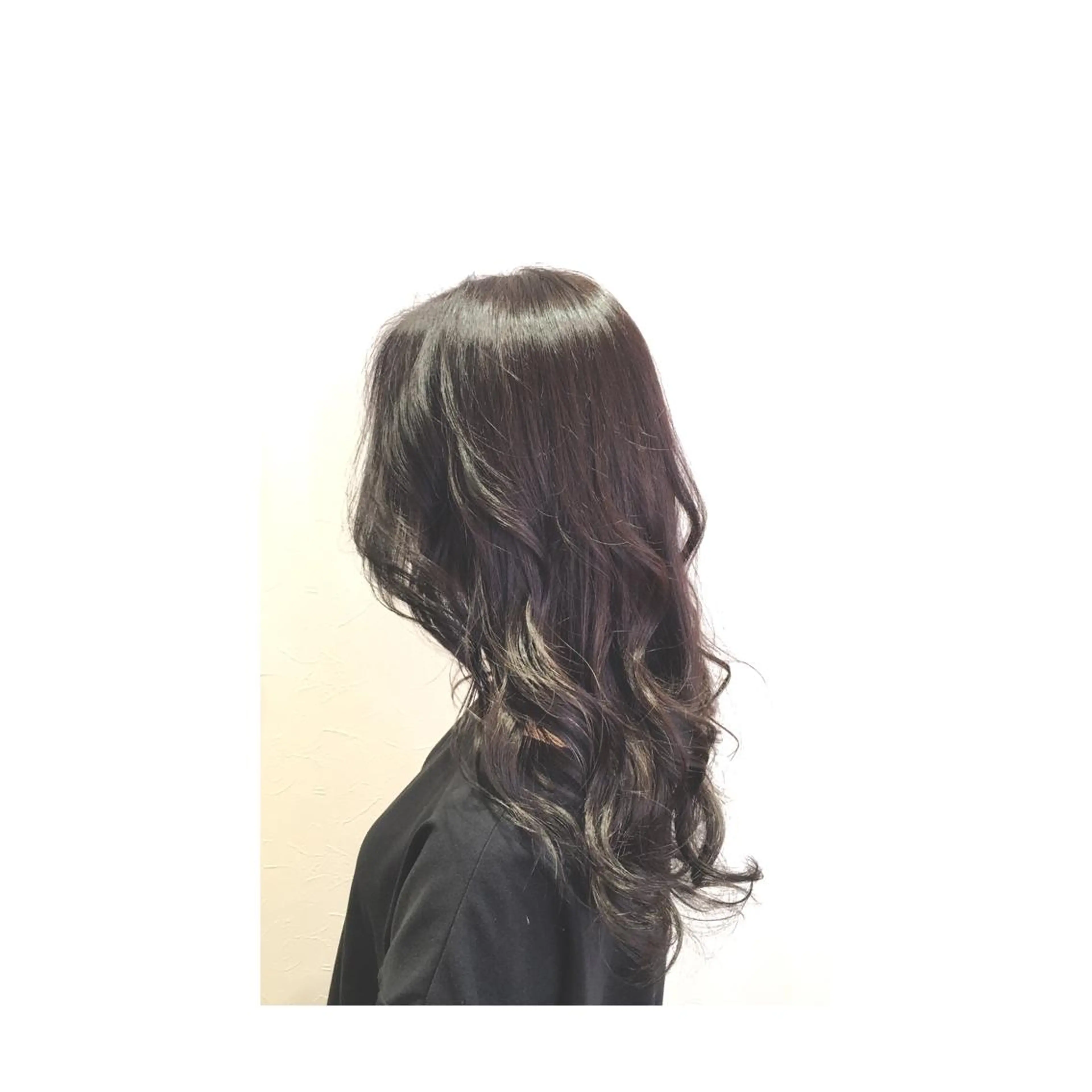 ロング カラー グレージュ ハイライトカラー ハイライト Zina SAKIのヘアスタイル