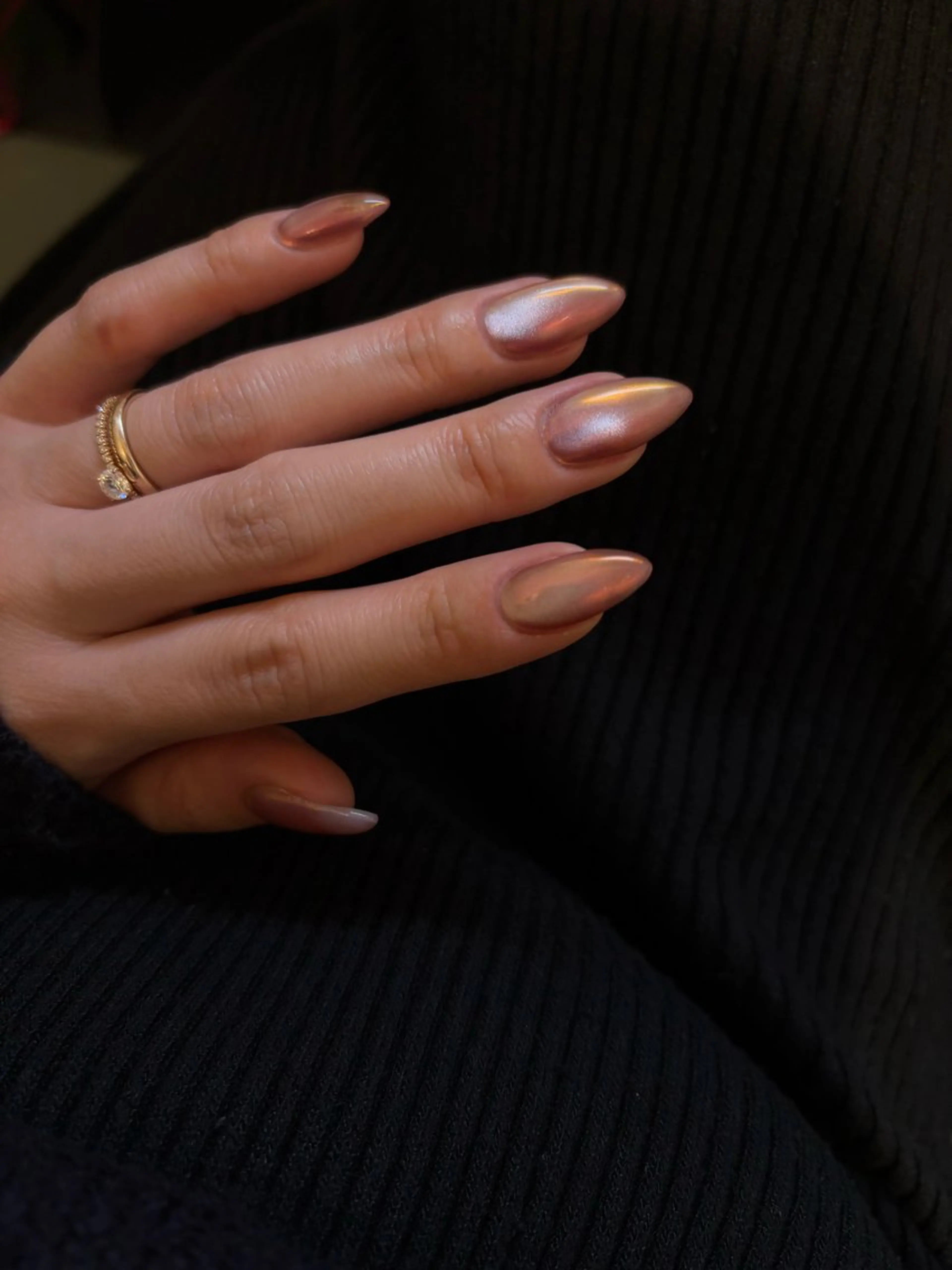 ネイル オーロラネイル マグネットネイル マグネットワンカラー ワンカラーネイル glowé Runaのネイルデザイン