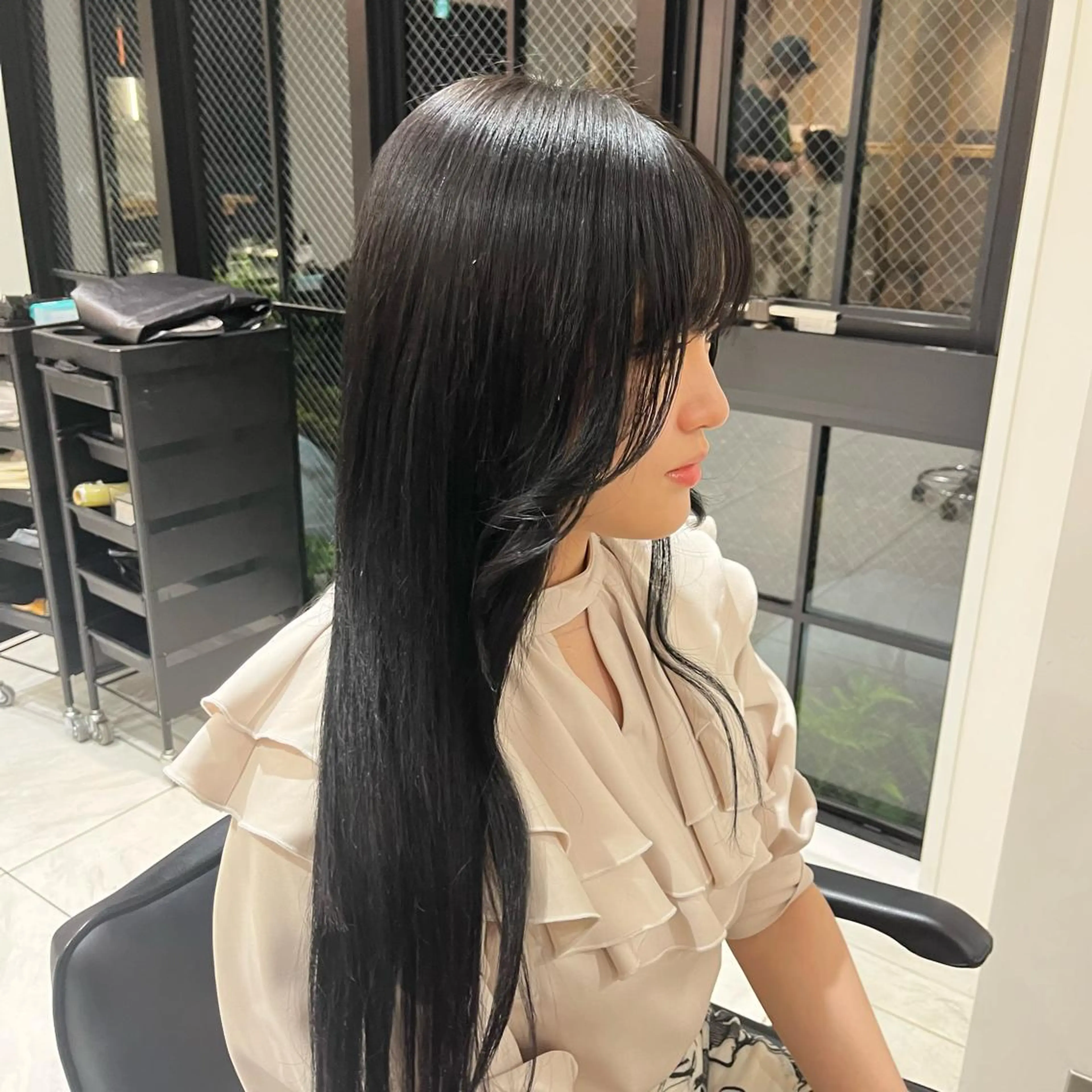 ロング カラー ナミ🩶暗髪/暖色 ❤️/透明感/縮毛のヘアスタイル