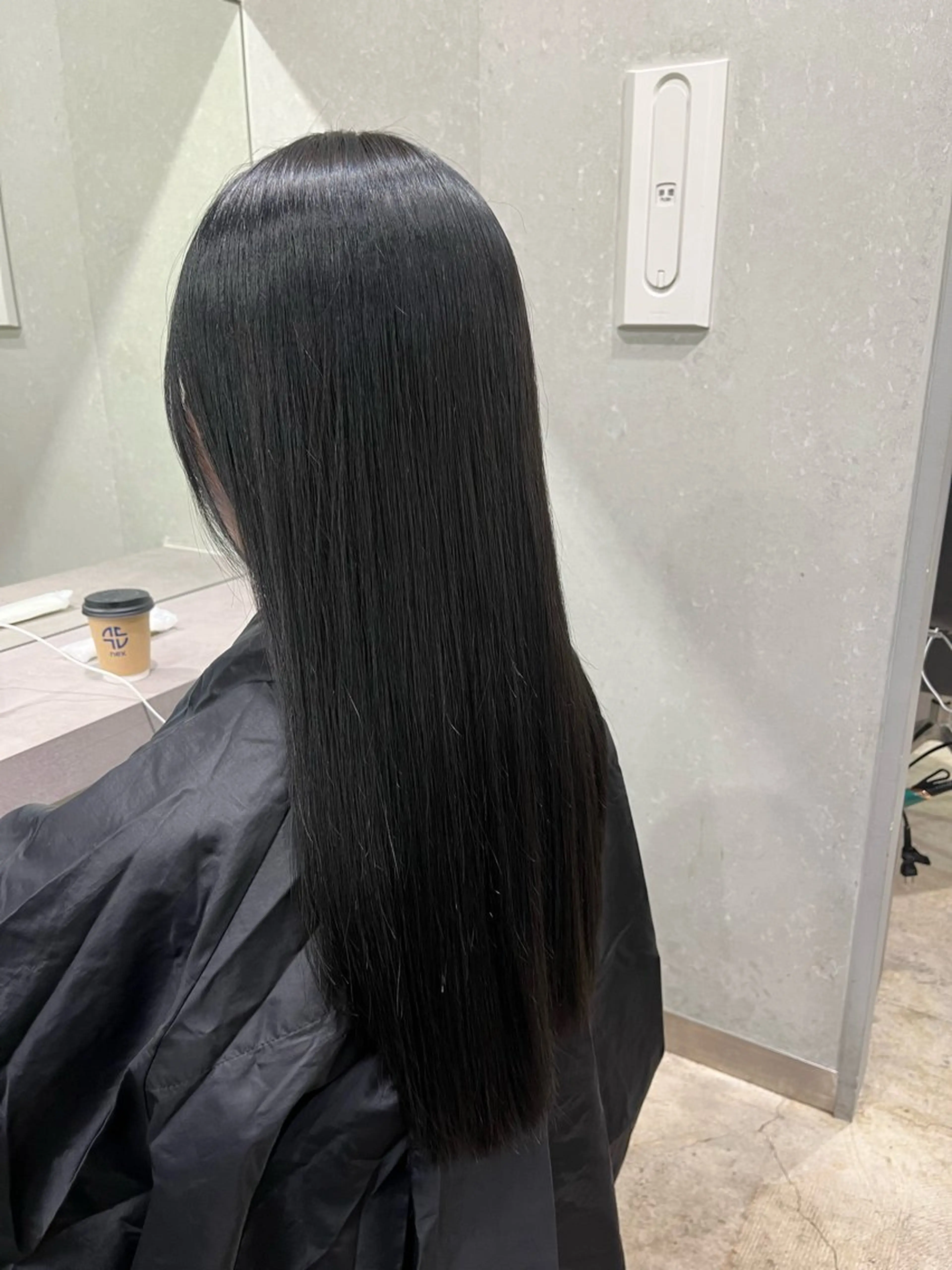 セミロング カラー 縮毛矯正 特化生田のヘアスタイル