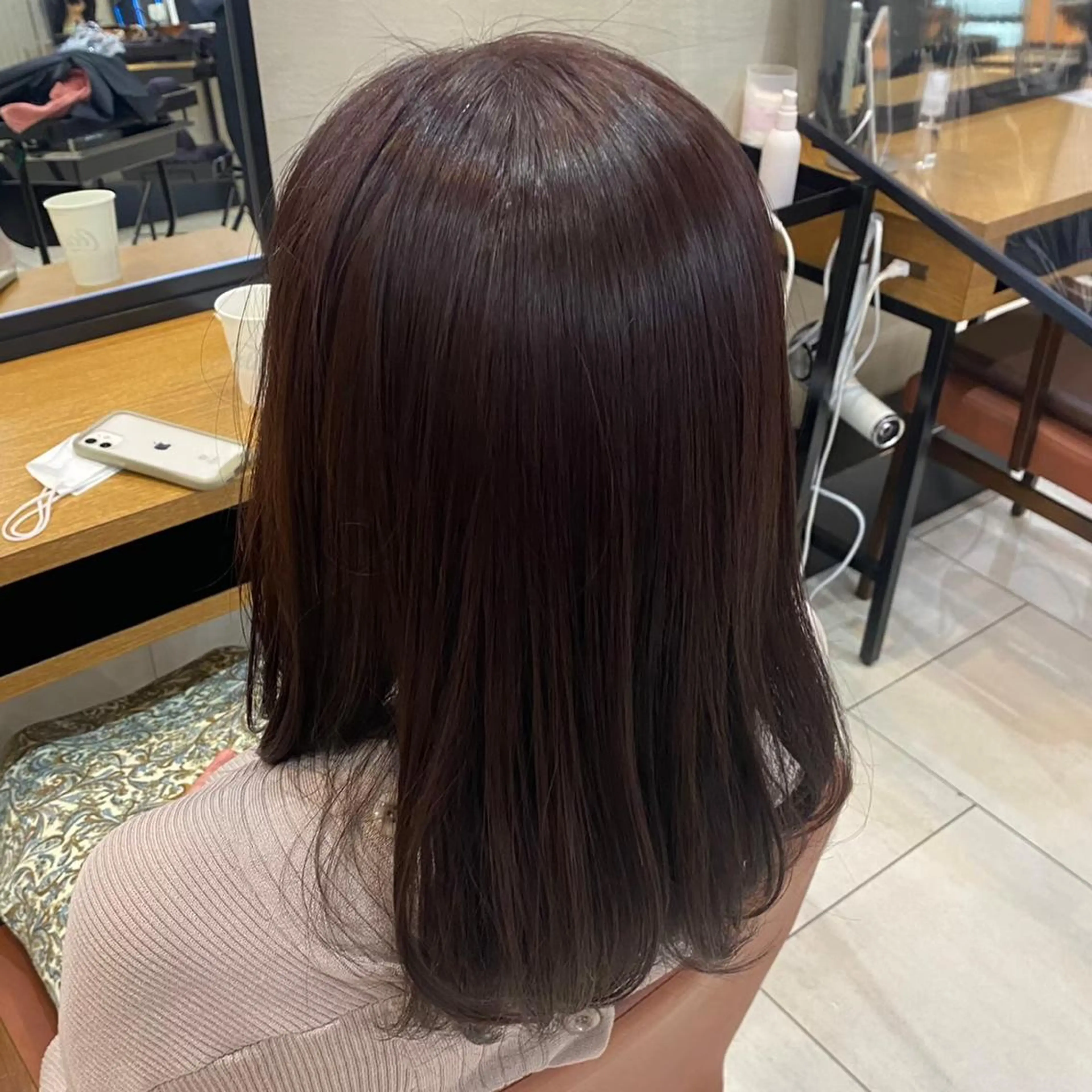 セミロング カラー ヘアアレンジ カット ヘアカラー あやめ【顔まわり/レ イヤー/柔らかカラ】のヘアスタイル