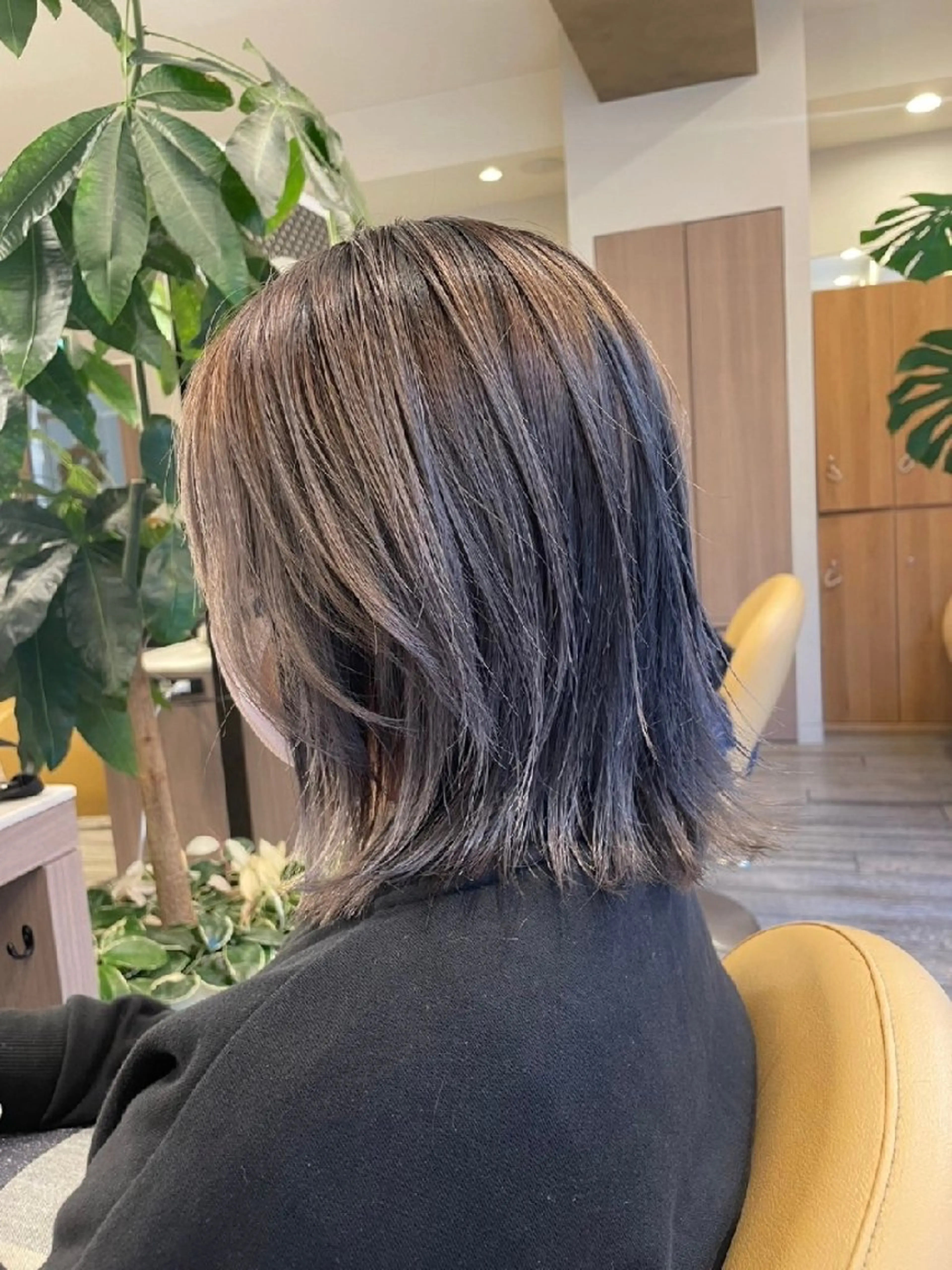 ミディアム 外ハネヘア CHI KAのヘアスタイル